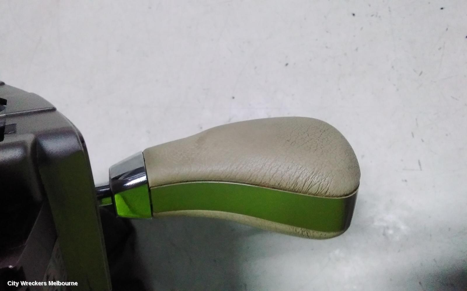 NISSAN ELGRAND GEAR STICK/SHIFTER, E51 05/2002 - 12/2010