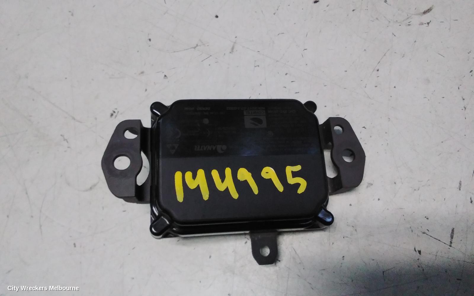 TOYOTA FORTUNER REVERSE CAMERA, GUN156R, FRONT RADAR SENSOR (GRILLE MOUNTED), 08/2015 ONWARDS