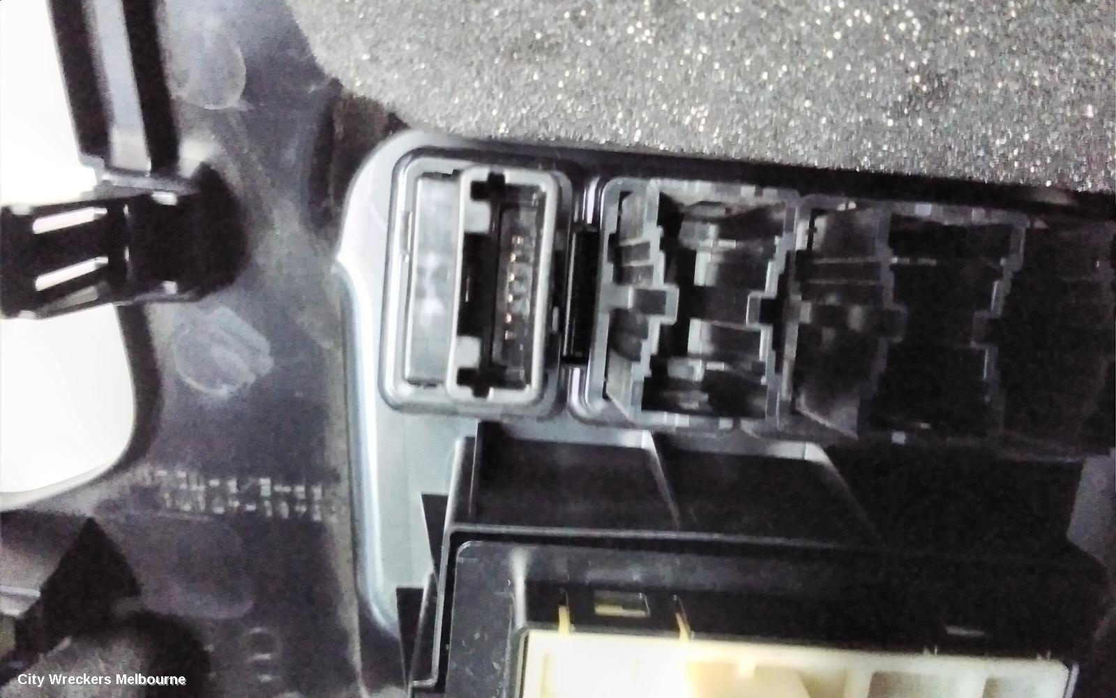 TOYOTA PRIUS, ZVW40R, PRIUS V, 05/2012 - 11/2022, RH SIDE INTERIOR COVER: 145004