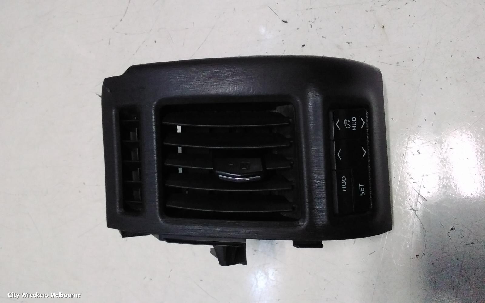 TOYOTA PRIUS, RH AIRVENT: 145009