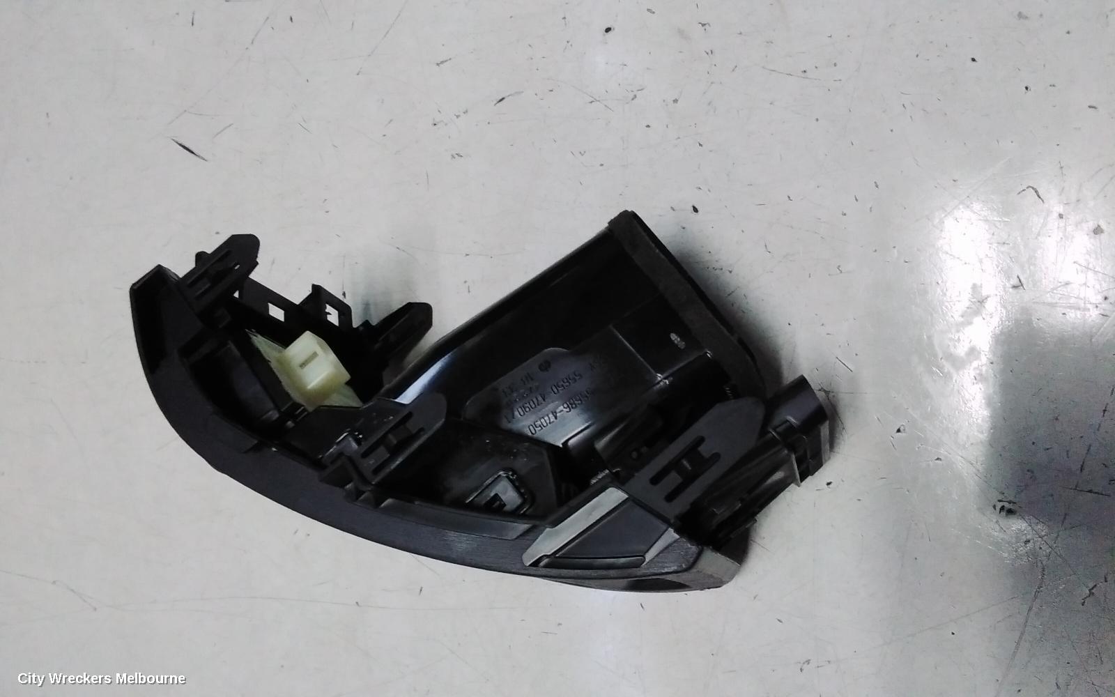 TOYOTA PRIUS, RH AIRVENT: 145009