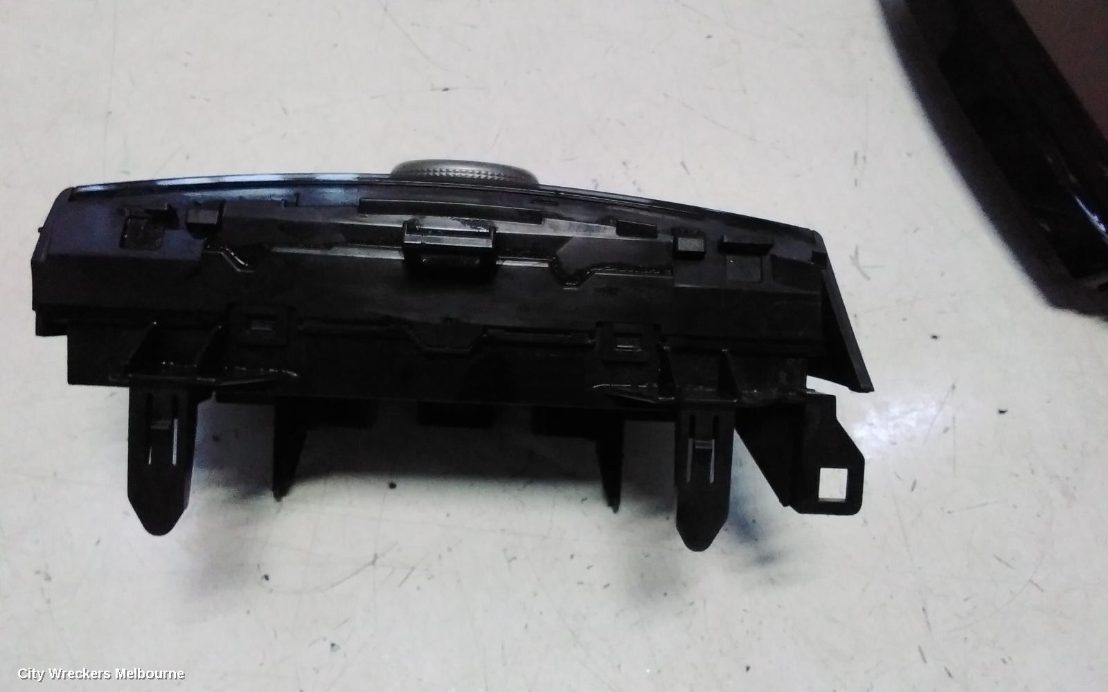 TOYOTA PRIUS HEATER/AC CONTROLS, ZVW40R, PRIUS V, 05/2012 - 11/2022