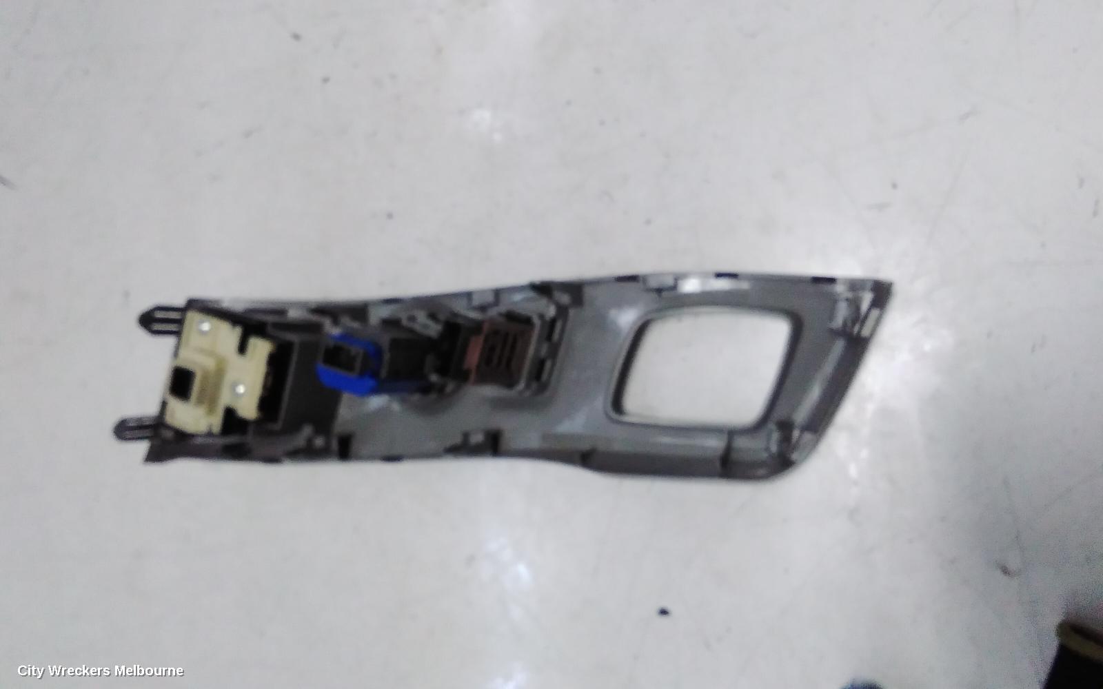 TOYOTA PRIUS GEAR STICK/SHIFTER, ZVW40R, PRIUS V, 05/2012 - 11/2022