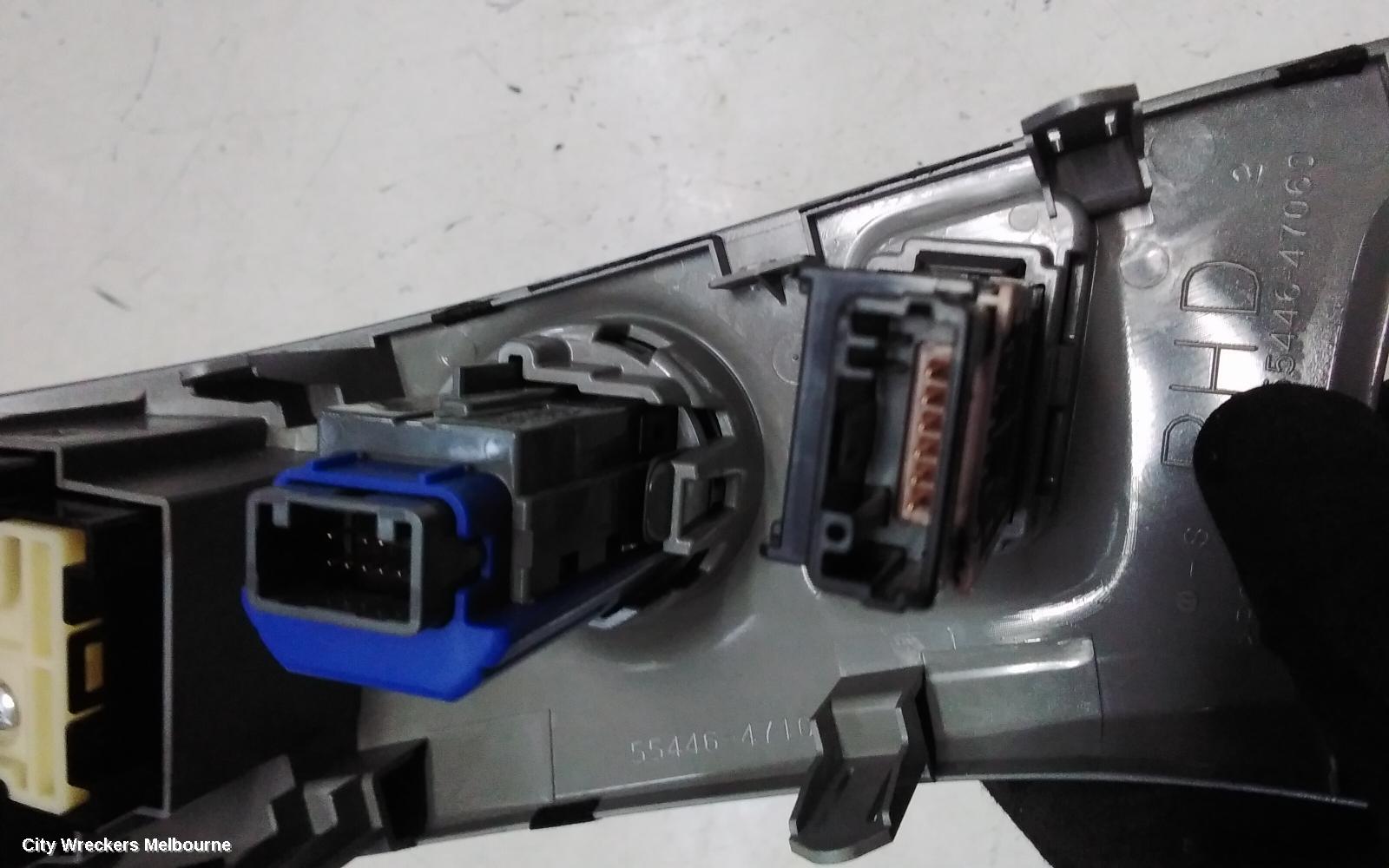 TOYOTA PRIUS GEAR STICK/SHIFTER, ZVW40R, PRIUS V, 05/2012 - 11/2022