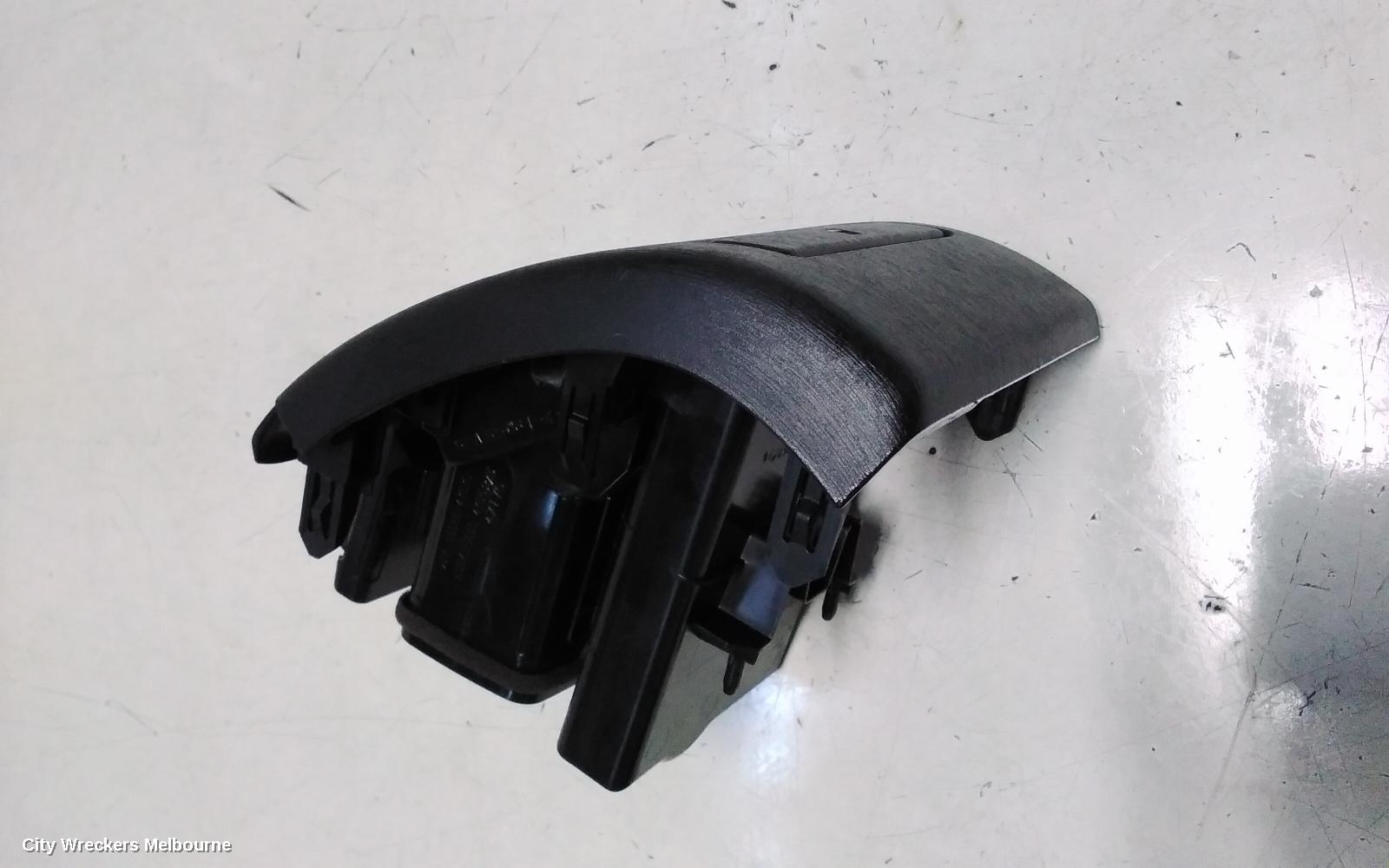 TOYOTA PRIUS, ZVW40R, PRIUS V, 05/2012 - 11/2022, LHS VENT: 145012
