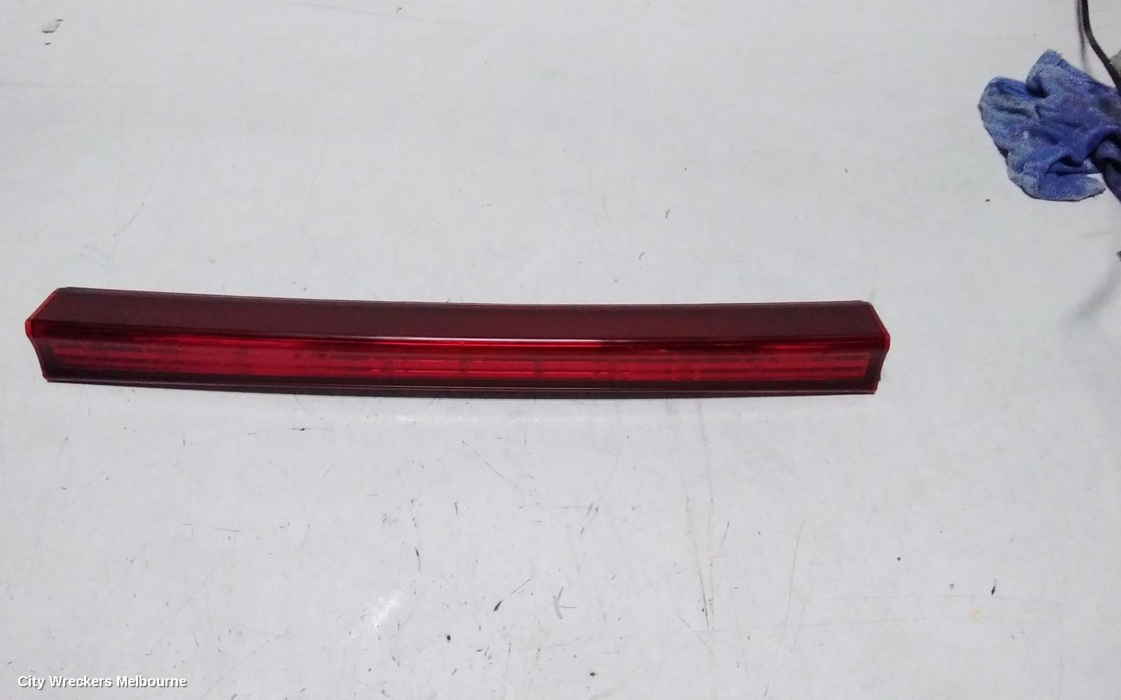 TOYOTA ESTIMA REAR GARNISH, TAILGATE LAMP (CENTRE), LENS# 28-194, RED, XR50, 05-19 (IMPORT)