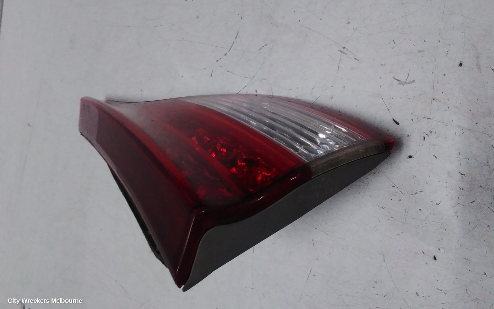 TOYOTA ESTIMA REAR GARNISH, TAILGATE LAMP (LH SIDE), LENS# 28-194, XR50, 05-19 (IMPORT)