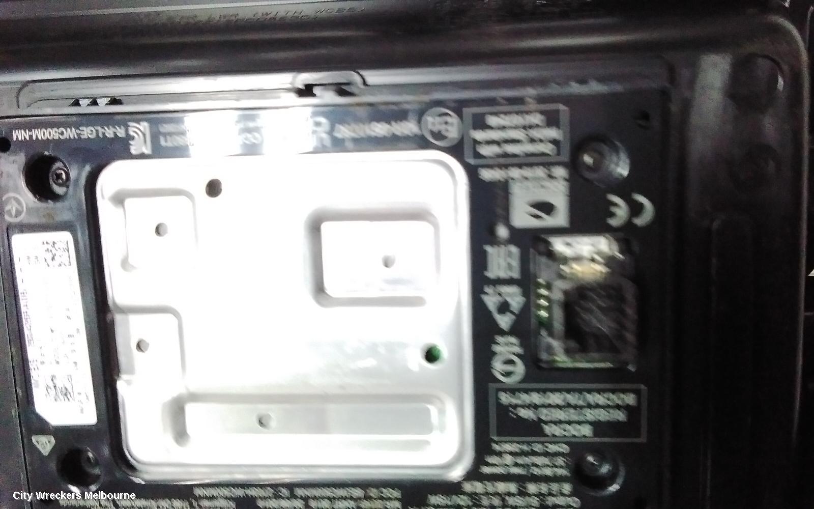 MITSUBISHI OUTLANDER, ZM, WIRELESS CHARGING PAD (IN FRONT OF CENTRE CONSOLE), 08/2021 ONWARDS, WC500M-NM / 283426RACB: 145032