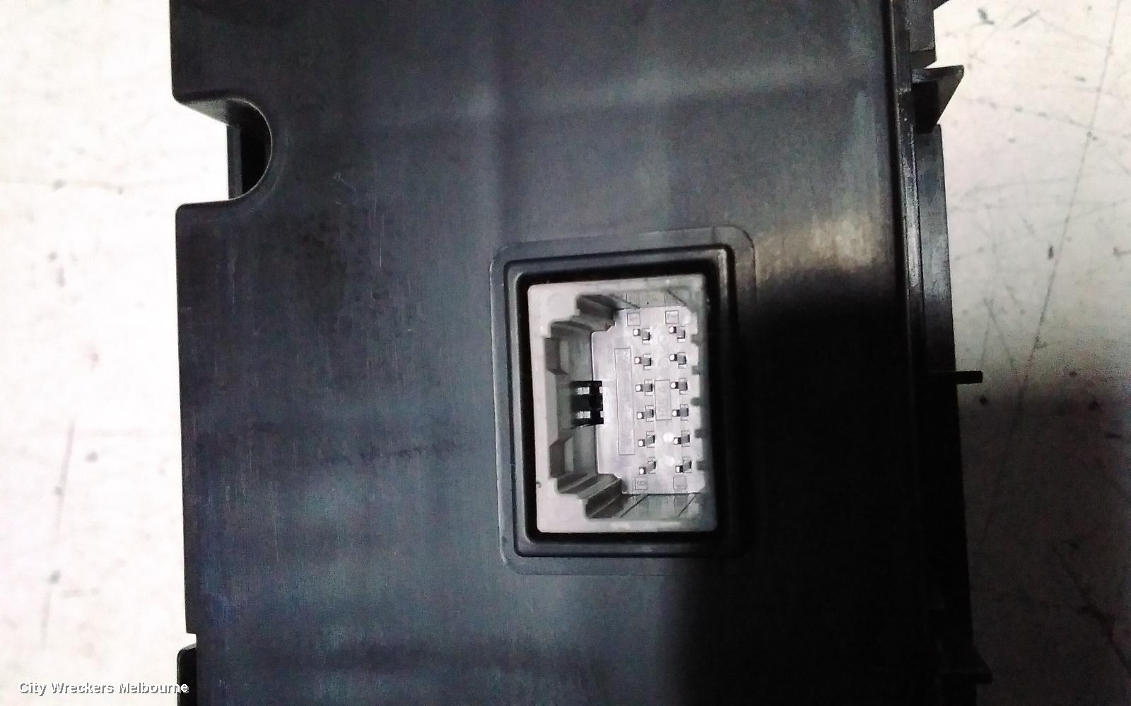 MITSUBISHI OUTLANDER HEATER/AC CONTROLS, DUAL ZONE CLIMATE CONTROL TYPE, ZM, 08/2021 ONWARDS