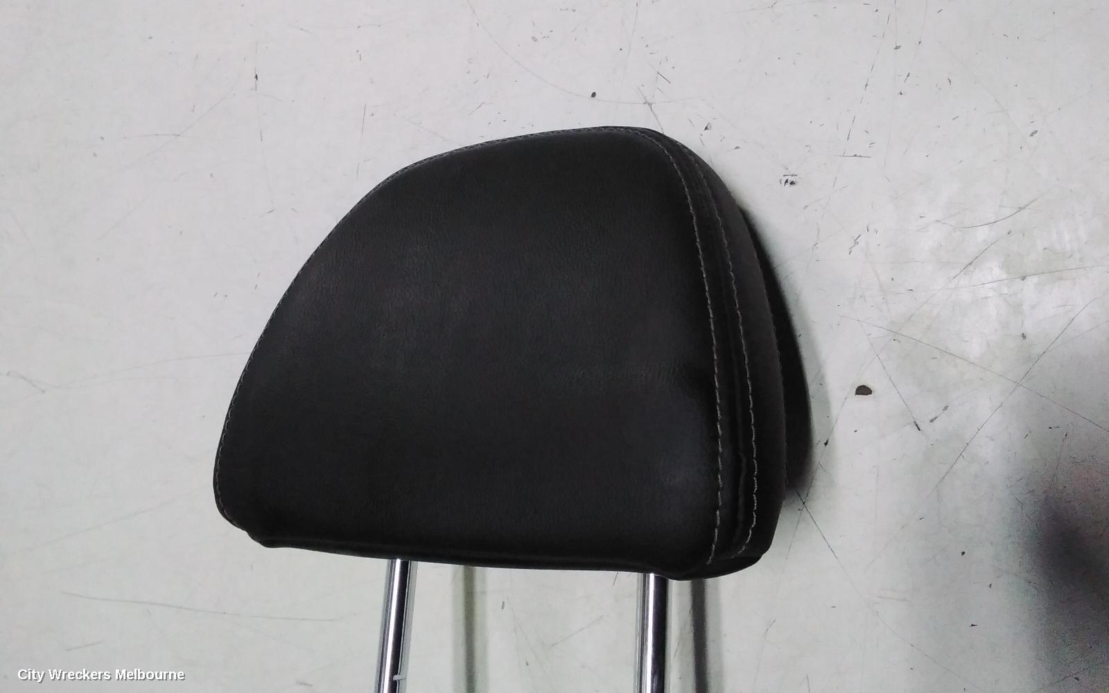 MITSUBISHI OUTLANDER HEADREST, LH REAR 2ND ROW, LEATHER, BLACK, ZM, 08/2021 ONWARDS