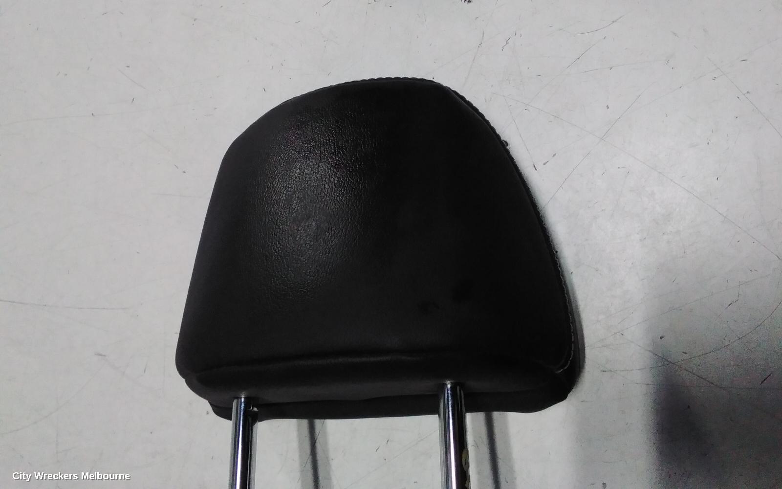 MITSUBISHI OUTLANDER HEADREST, RH REAR 2ND ROW, LEATHER, BLACK, ZM, 08/2021 ONWARDS