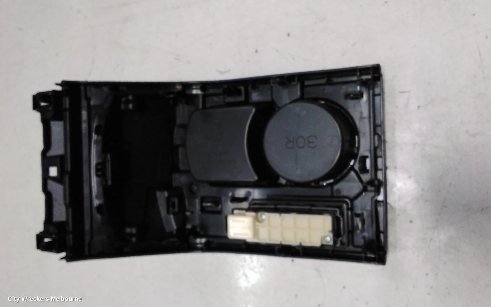 TOYOTA PRIUS CONSOLE, ZVW40R, PRIUS V, 05/2012 - 11/2022