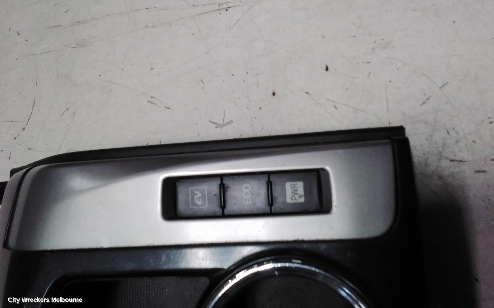 TOYOTA PRIUS CONSOLE, ZVW40R, PRIUS V, 05/2012 - 11/2022