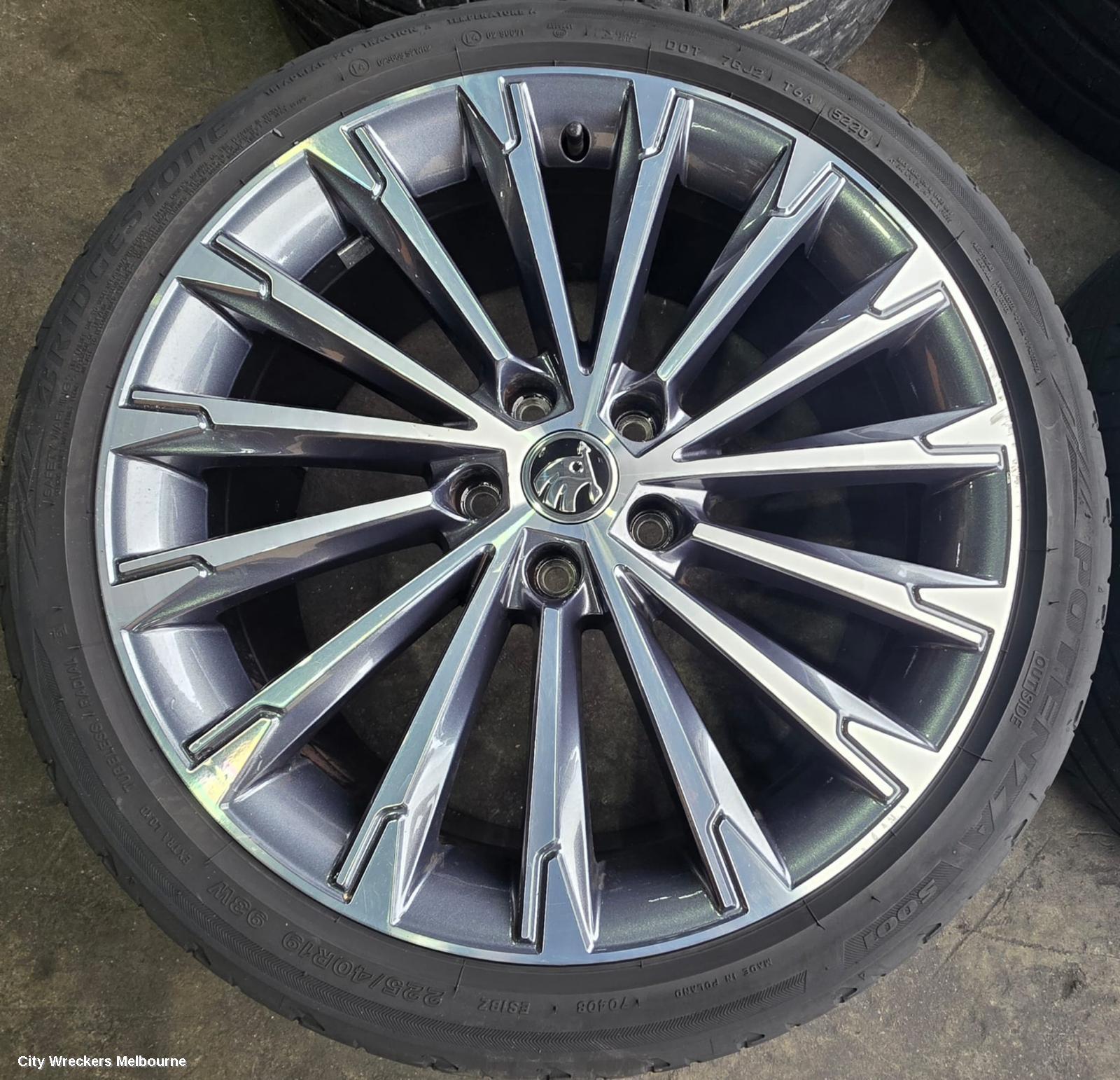 SKODA OCTAVIA WHEEL MAG, NX, FACTORY, 19X7.5IN, TRINITY, MULTI SPOKE, BI-COLOUR, 10/2020 - 05/2024
