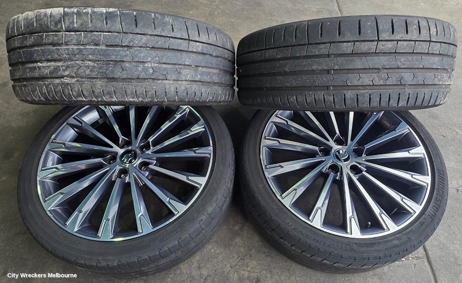 SKODA OCTAVIA WHEEL MAG, NX, FACTORY, 19X7.5IN, TRINITY, MULTI SPOKE, BI-COLOUR, 10/2020 - 05/2024