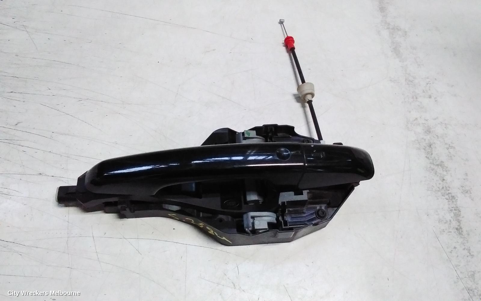 LAND ROVER DISCOVERY SPORT DOOR HANDLE, RH FRONT, OUTER, COLOUR CODED, NON CHROME INSERT TYPE, L550, 01/2015 - 06/2019