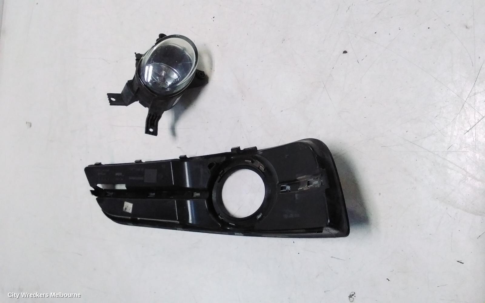 AUDI A3 LEFT INDICATOR/FOG/SIDE, A3/S3, BUMPER FOGLAMP, 8P, ROUND TYPE, 06/2004 - 04/2013