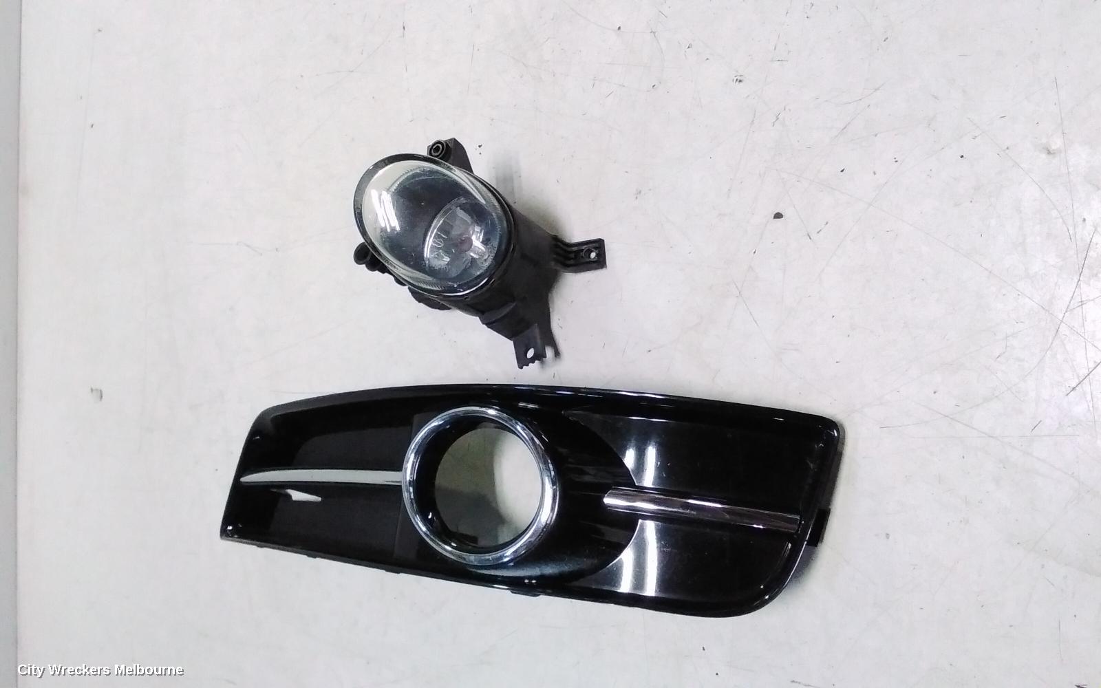 AUDI A3 LEFT INDICATOR/FOG/SIDE, A3/S3, BUMPER FOGLAMP, 8P, ROUND TYPE, 06/2004 - 04/2013