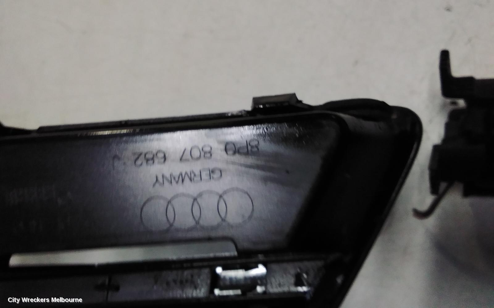 AUDI A3 RIGHT INDICATOR/FOG/SIDE, A3/S3, BUMPER FOGLAMP, 8P, ROUND TYPE, 06/2004 - 04/2013