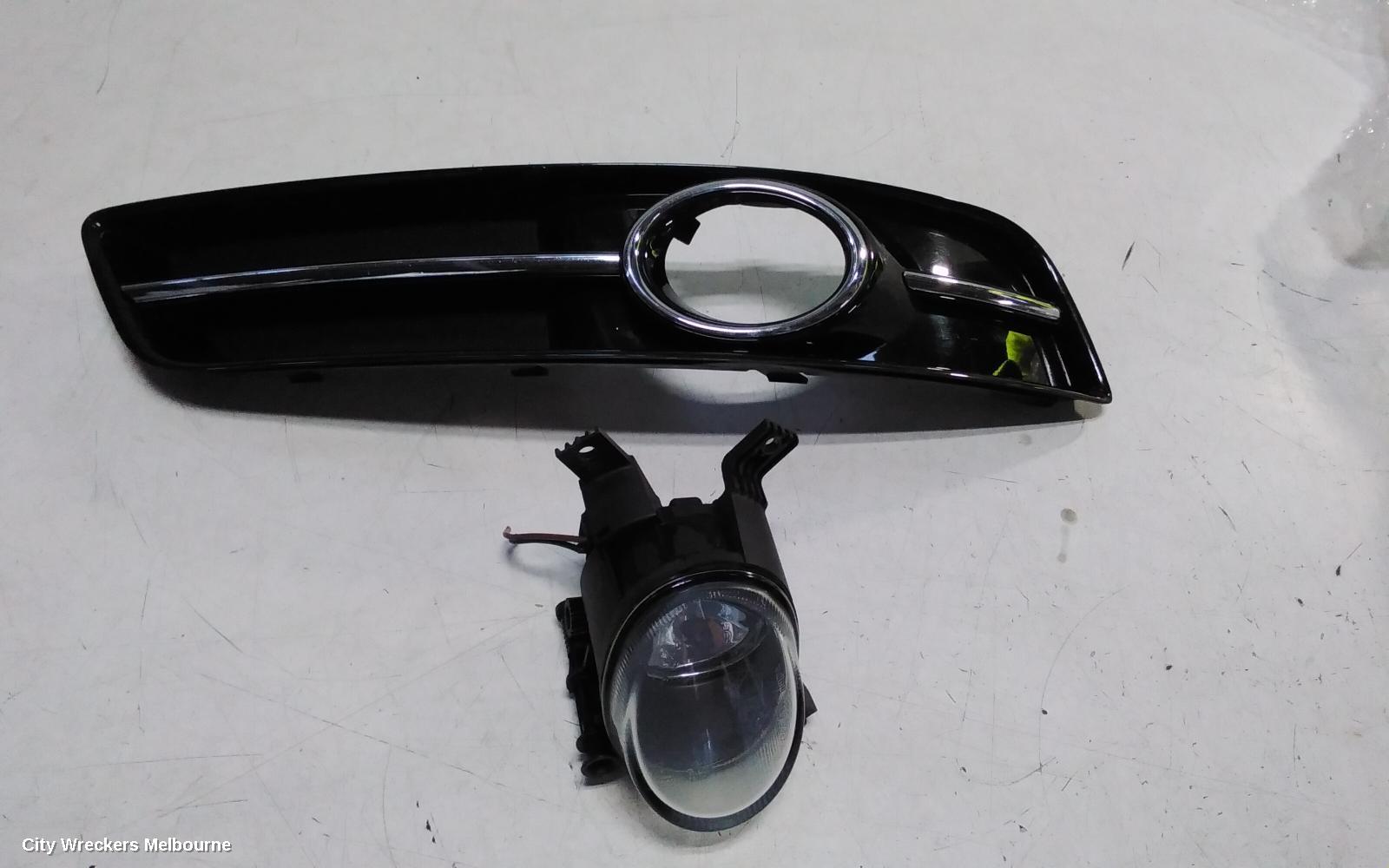 AUDI A3 RIGHT INDICATOR/FOG/SIDE, A3/S3, BUMPER FOGLAMP, 8P, ROUND TYPE, 06/2004 - 04/2013