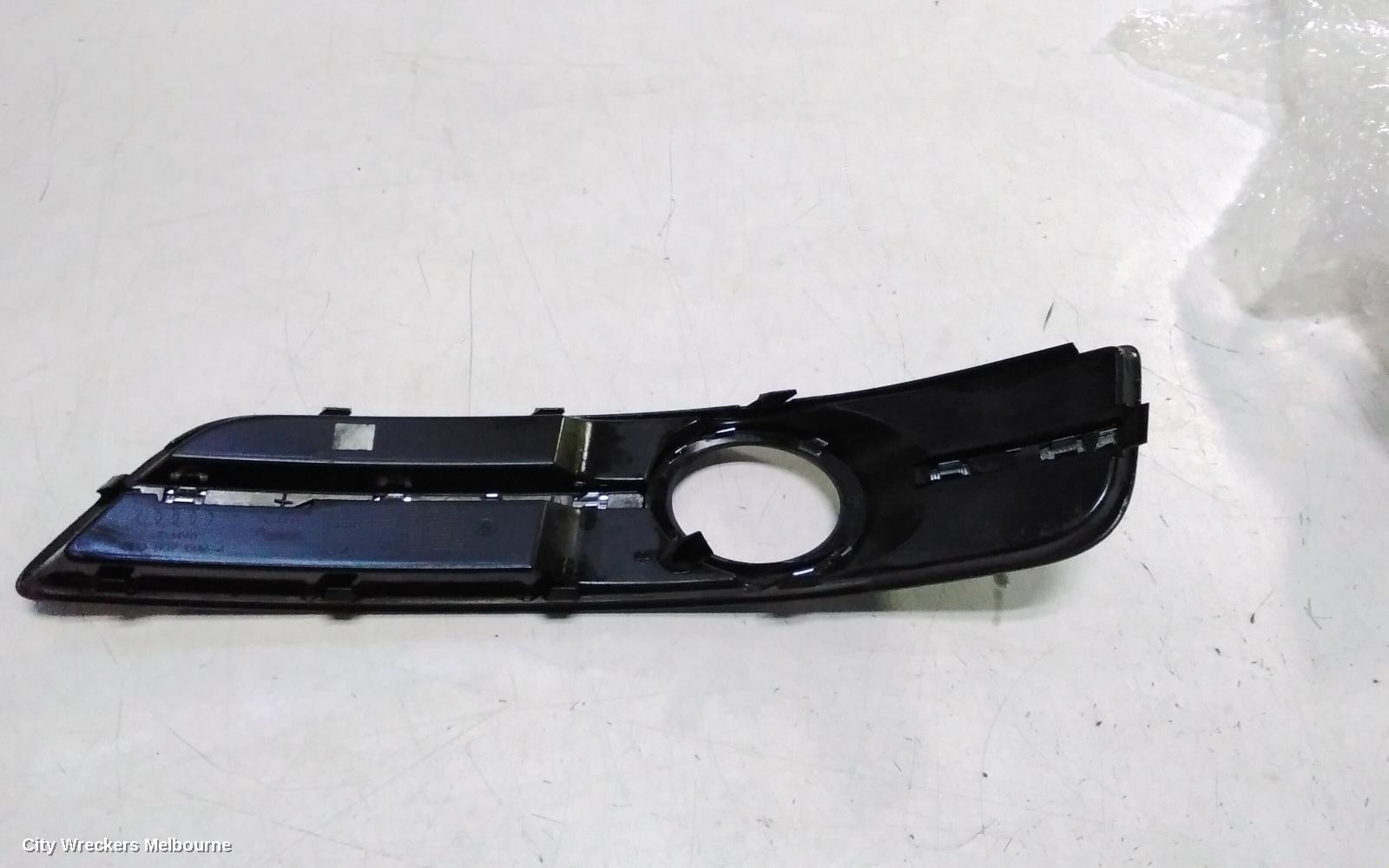 AUDI A3 RIGHT INDICATOR/FOG/SIDE, A3/S3, BUMPER FOGLAMP, 8P, ROUND TYPE, 06/2004 - 04/2013