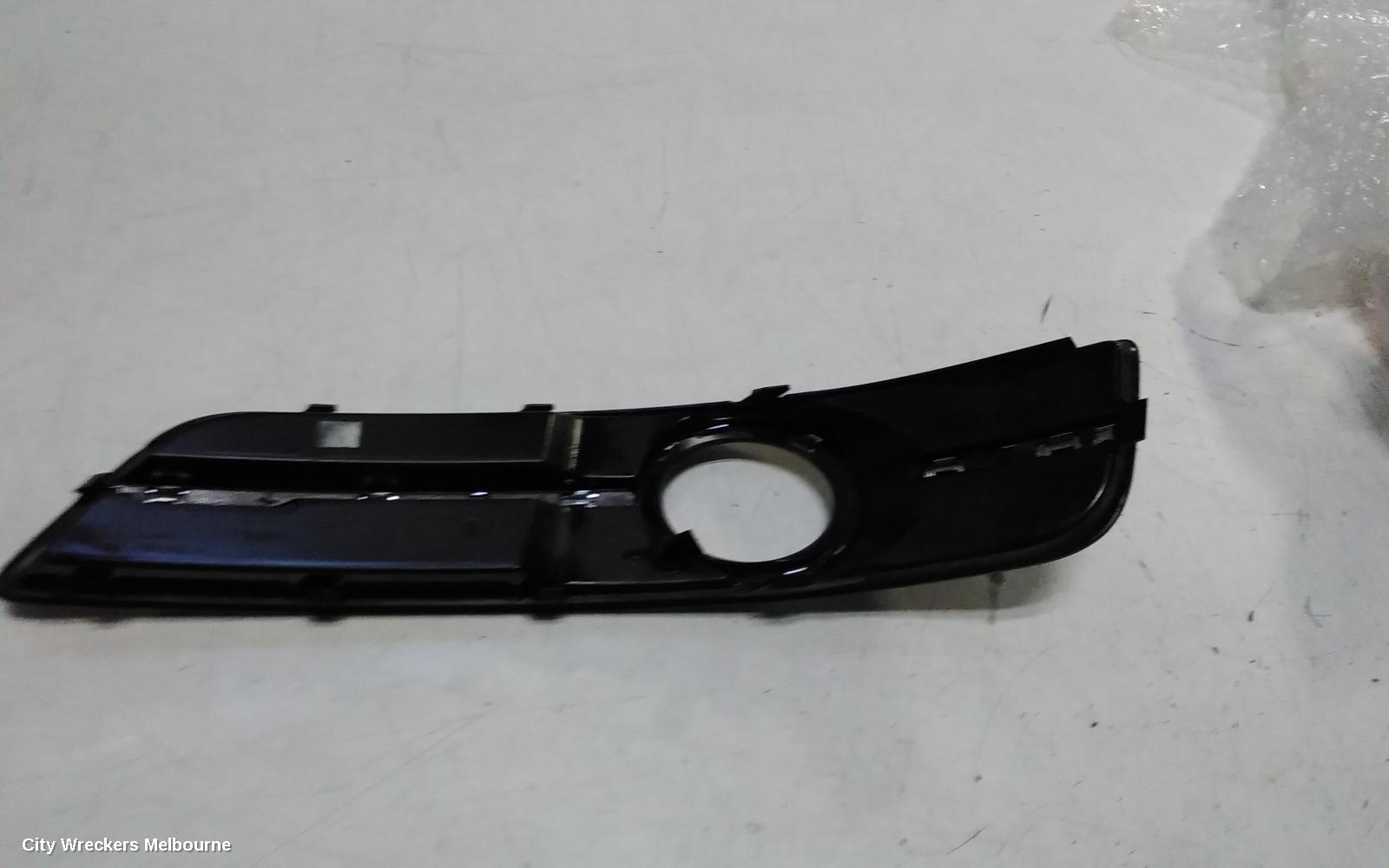 AUDI A3 RIGHT INDICATOR/FOG/SIDE, A3/S3, BUMPER FOGLAMP, 8P, ROUND TYPE, 06/2004 - 04/2013