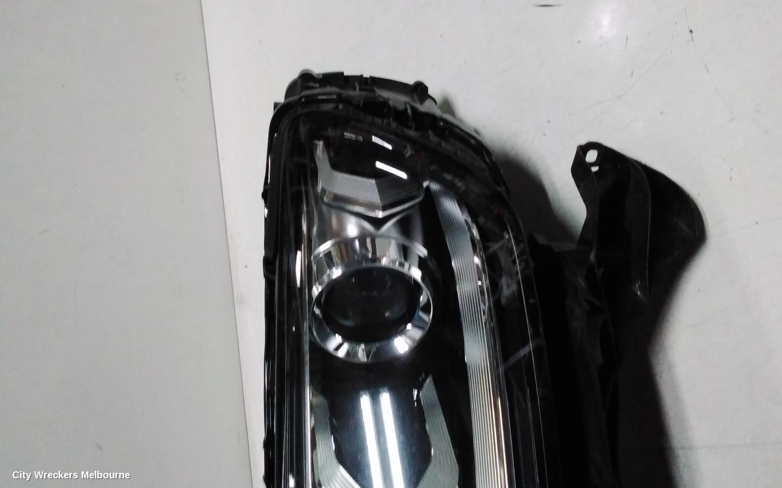 AUDI Q7 LEFT HEADLAMP, 4M, XENON TYPE, 07/2015 - 03/2020