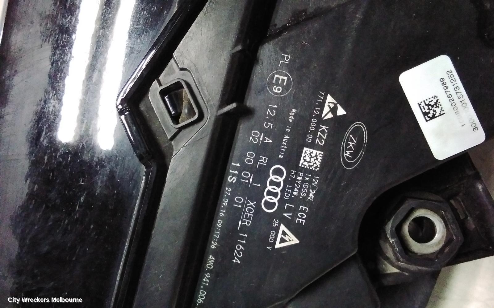 AUDI Q7 RIGHT HEADLAMP, 4M, XENON TYPE, 07/2015 - 03/2020
