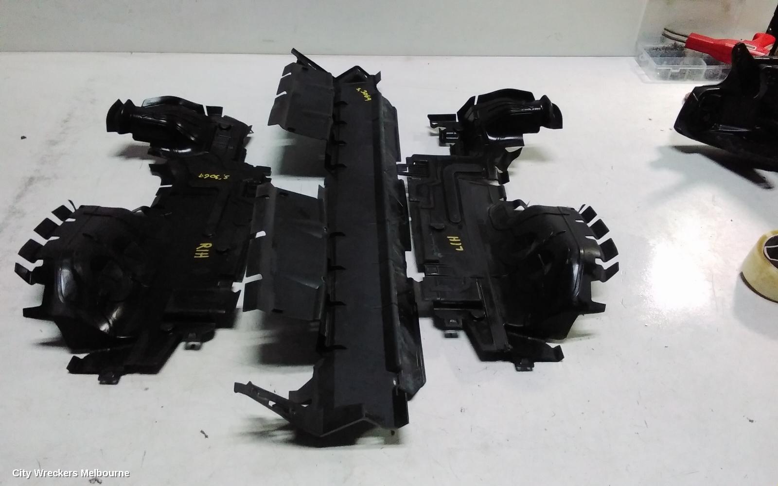 AUDI Q7, 4M, 07/2015 ONWARDS, AIR GUIDE FRONT: 145127