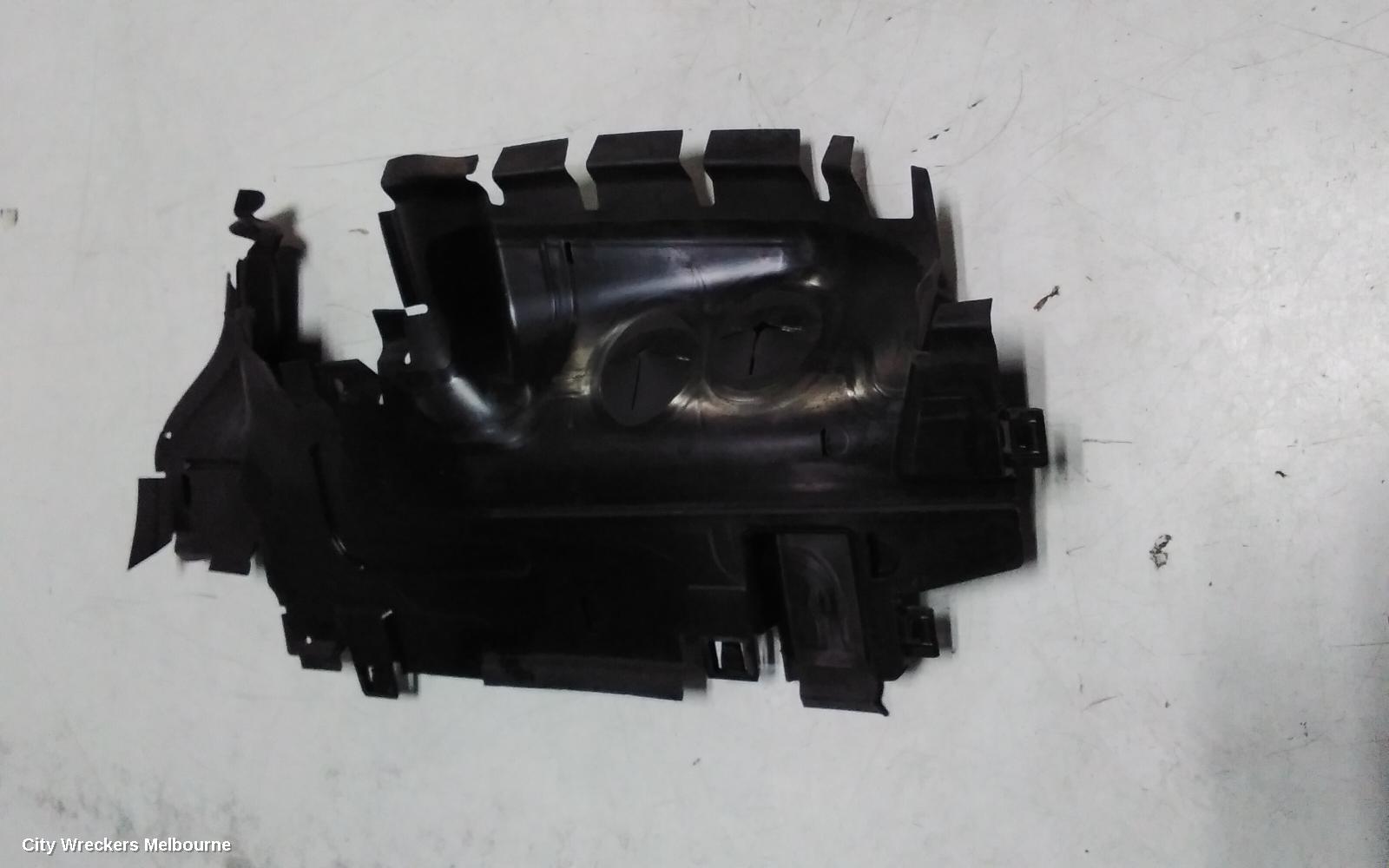 AUDI Q7, 4M, 07/2015 ONWARDS, AIR GUIDE FRONT: 145127