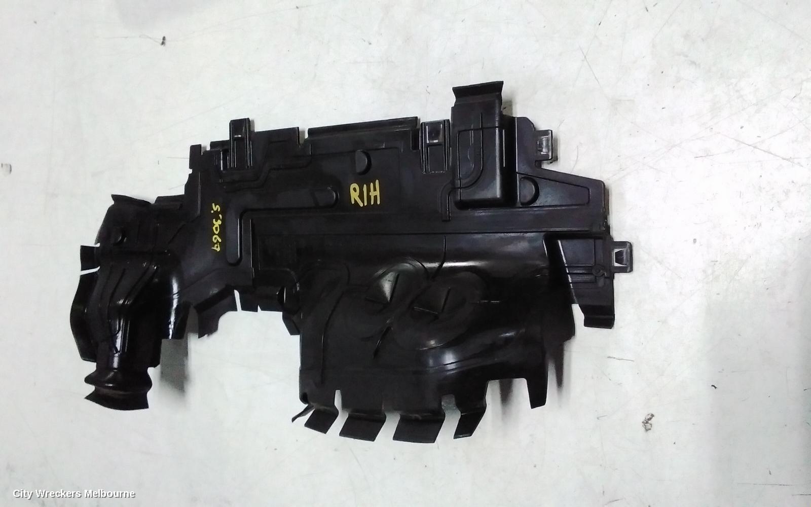 AUDI Q7, 4M, 07/2015 ONWARDS, AIR GUIDE FRONT: 145127