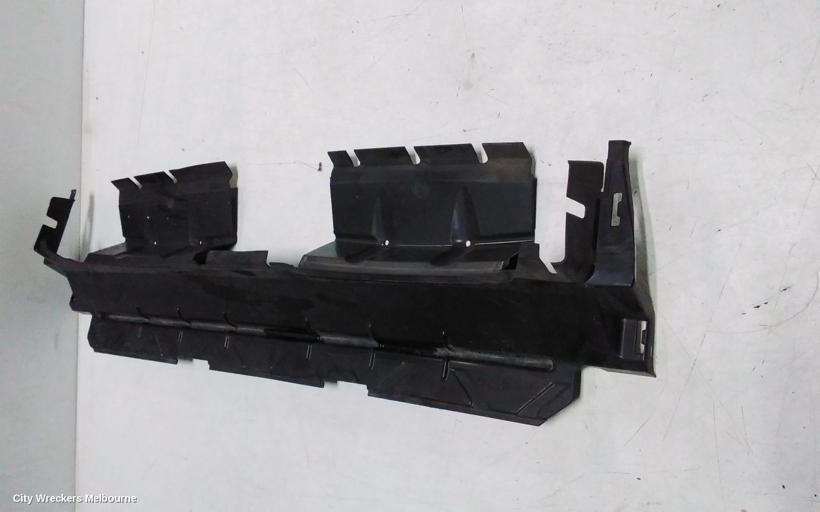 AUDI Q7, 4M, 07/2015 ONWARDS, AIR GUIDE FRONT: 145127