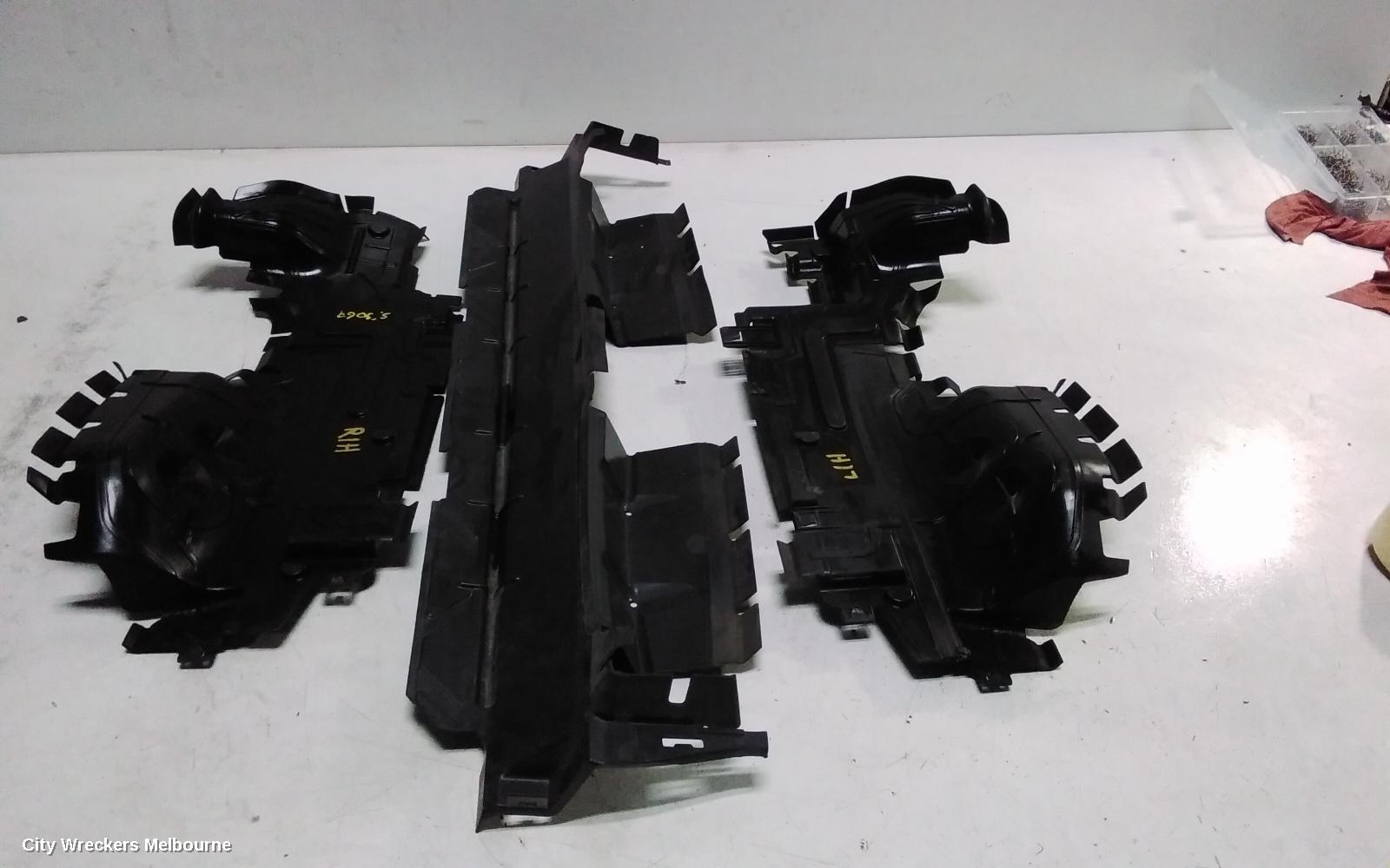 AUDI Q7, 4M, 07/2015 ONWARDS, AIR GUIDE FRONT: 145127