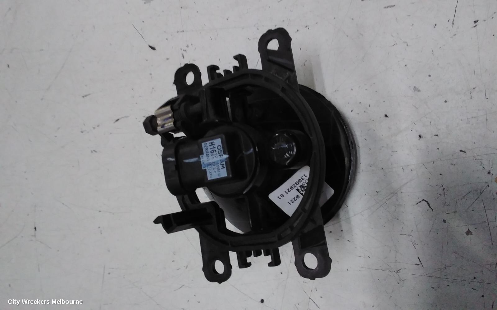 SUZUKI BALENO RIGHT INDICATOR/FOG/SIDE, BUMPER FOGLAMP, EW, 08/2019 - 12/2022