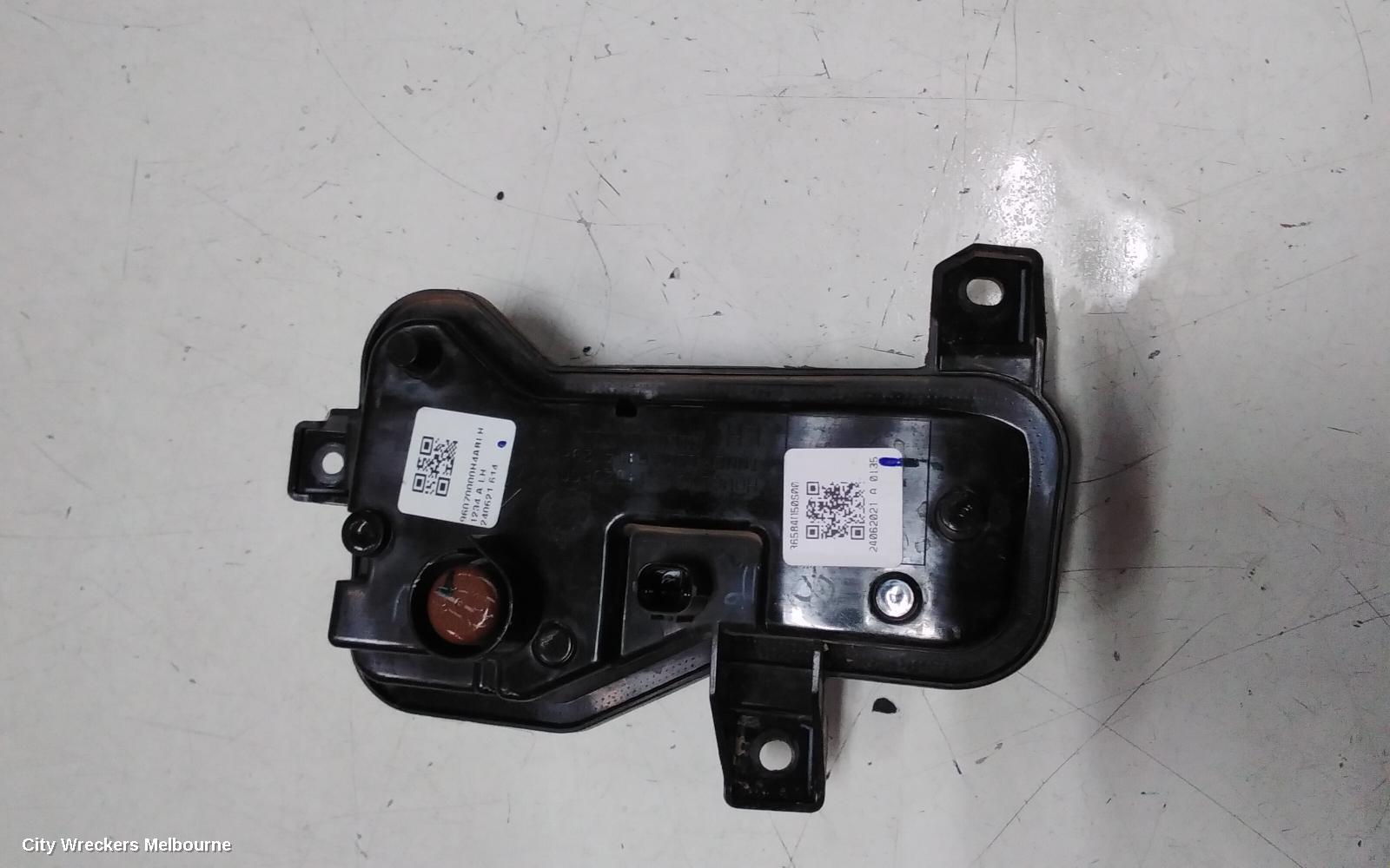 SUZUKI BALENO LEFT INDICATOR/FOG/SIDE, DAYTIME RUNNING LAMP, EW, 08/2019 - 12/2022