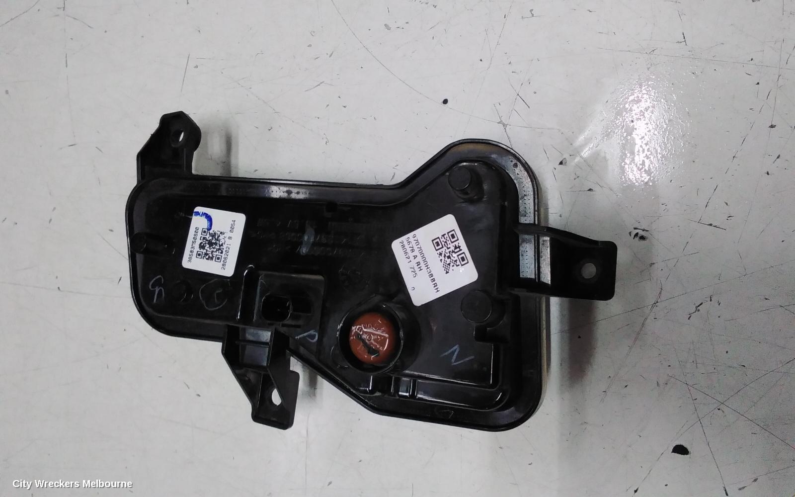 SUZUKI BALENO RIGHT INDICATOR/FOG/SIDE, DAYTIME RUNNING LAMP, EW, 08/2019 - 12/2022