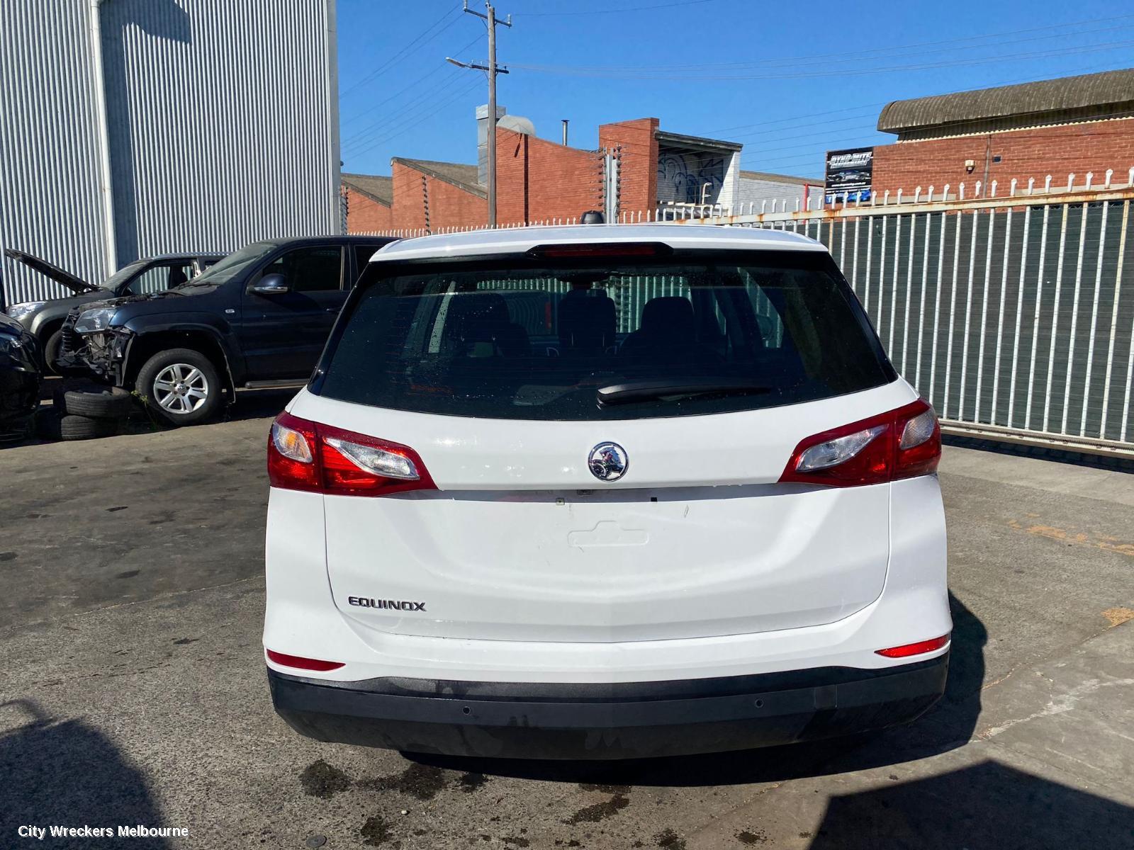 HOLDEN EQUINOX RIGHT FRONT WINDOW REG/MOTOR, EQ, 09/2017 - 12/2020