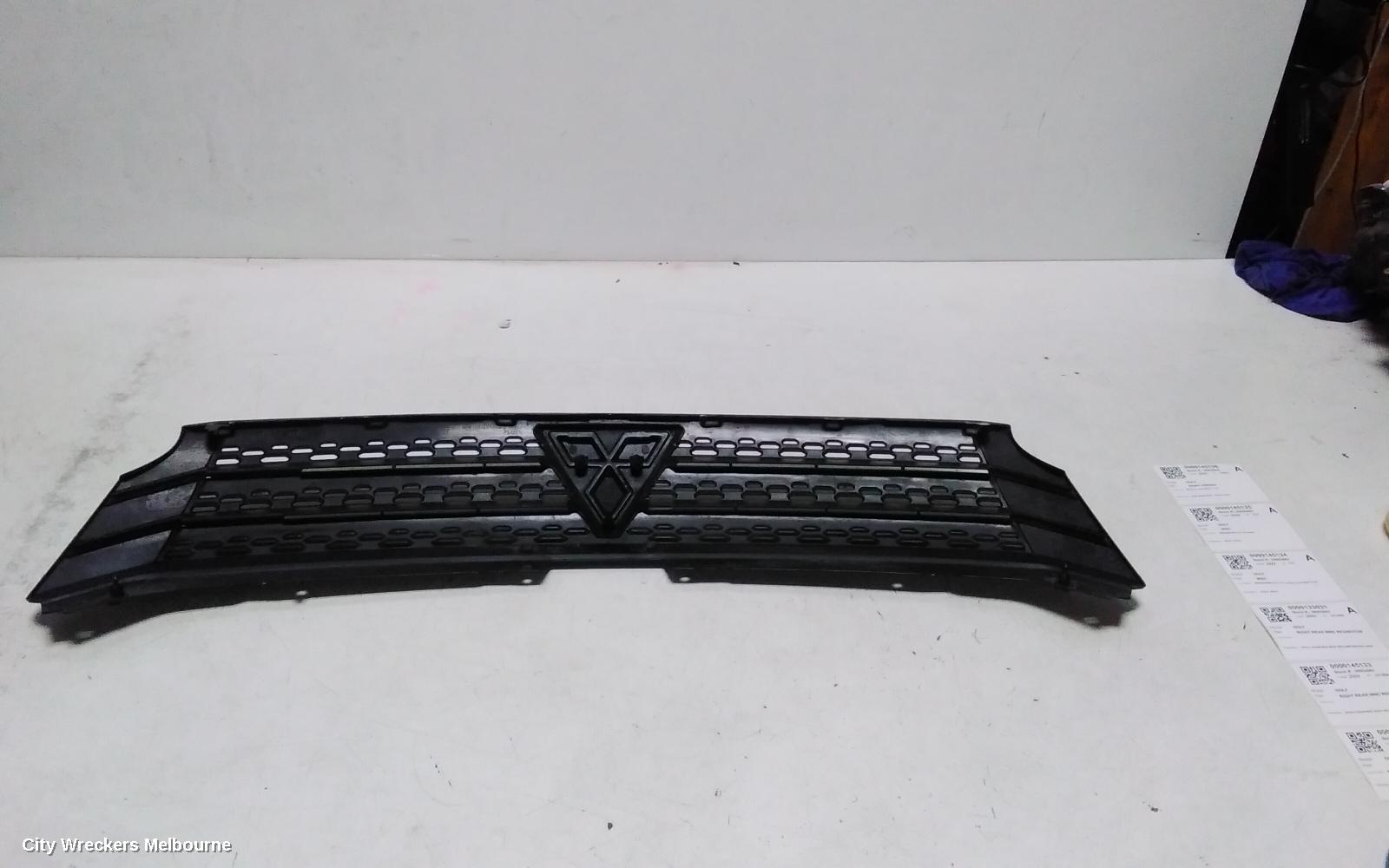 MITSUBISHI ECLIPSE CROSS GRILLE, RADIATOR GRILLE (UPPER), HIGH GLOSS BLACK, YB, 10/2020 ONWARDS