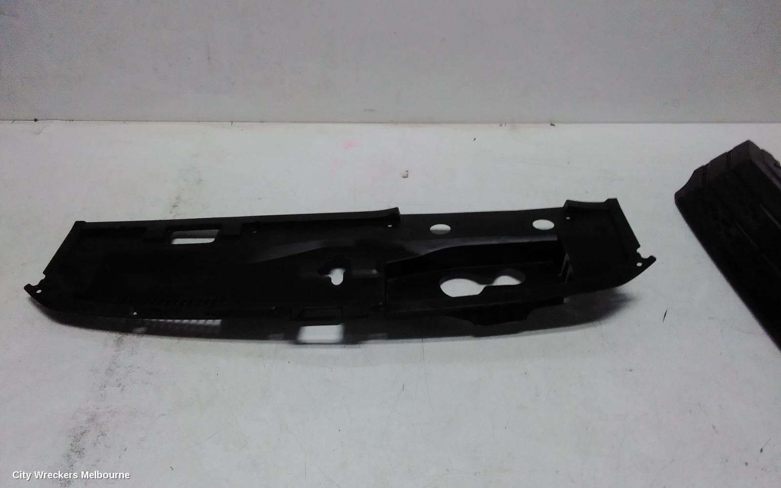 MITSUBISHI ECLIPSE CROSS GRILLE, BONNET CATCH COVER, YB, 10/2020 ONWARDS