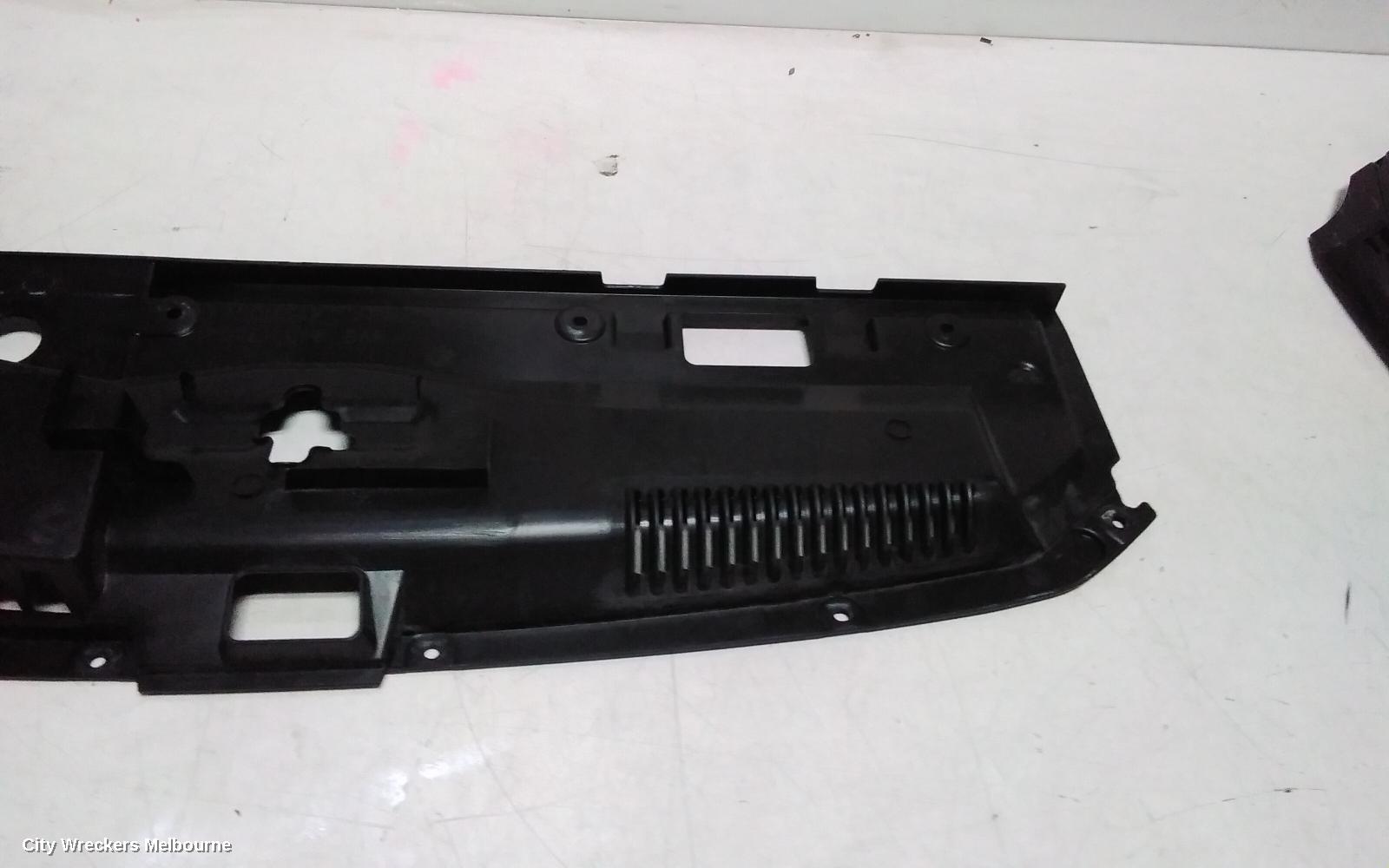 MITSUBISHI ECLIPSE CROSS GRILLE, BONNET CATCH COVER, YB, 10/2020 ONWARDS
