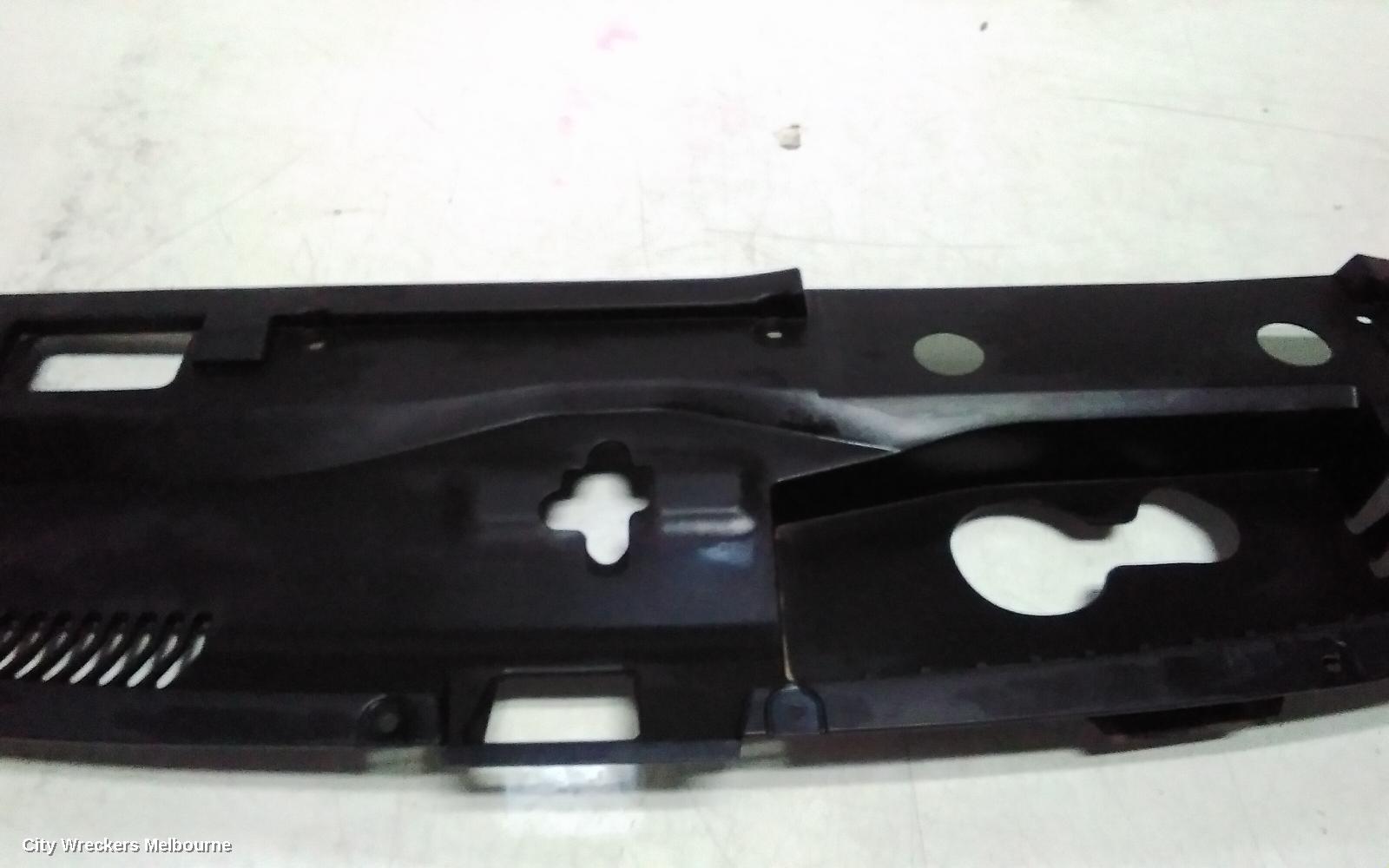MITSUBISHI ECLIPSE CROSS GRILLE, BONNET CATCH COVER, YB, 10/2020 ONWARDS