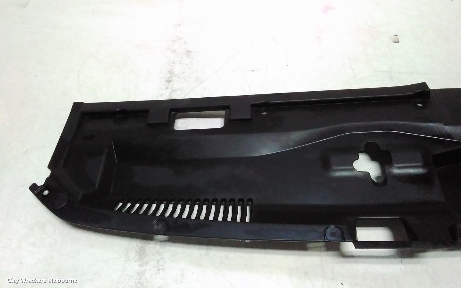 MITSUBISHI ECLIPSE CROSS GRILLE, BONNET CATCH COVER, YB, 10/2020 ONWARDS