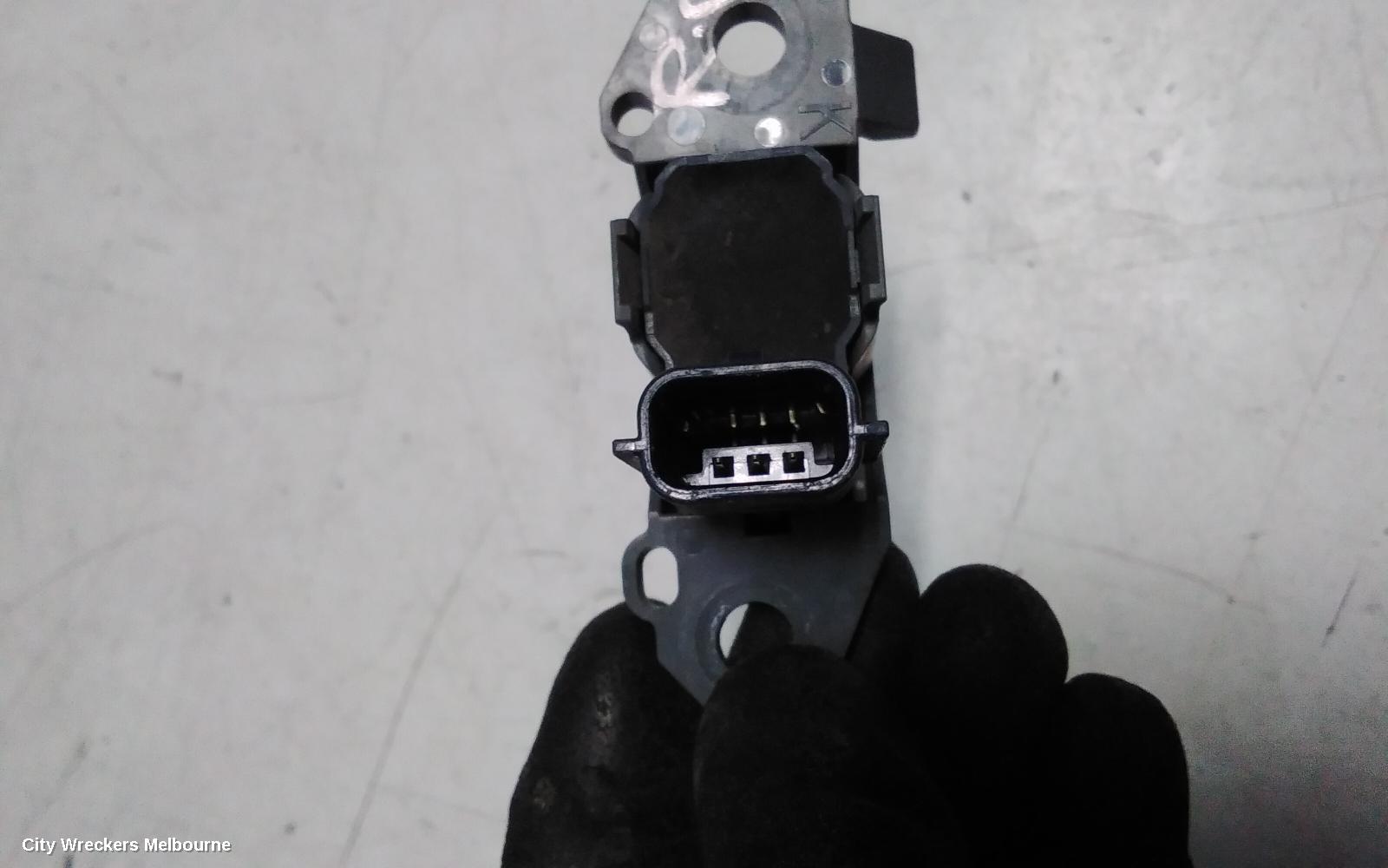 MITSUBISHI ECLIPSE CROSS, GEN 1, PARK SENSOR SWITCH, 11/2017 ONWARDS, RH CENTRE : 145174