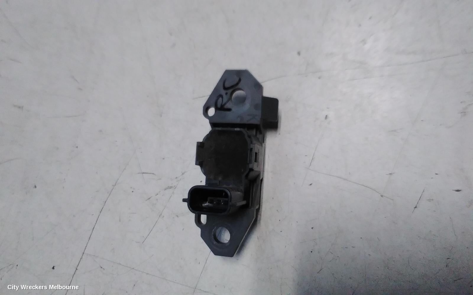 MITSUBISHI ECLIPSE CROSS, GEN 1, PARK SENSOR SWITCH, 11/2017 ONWARDS, RH CENTRE : 145174