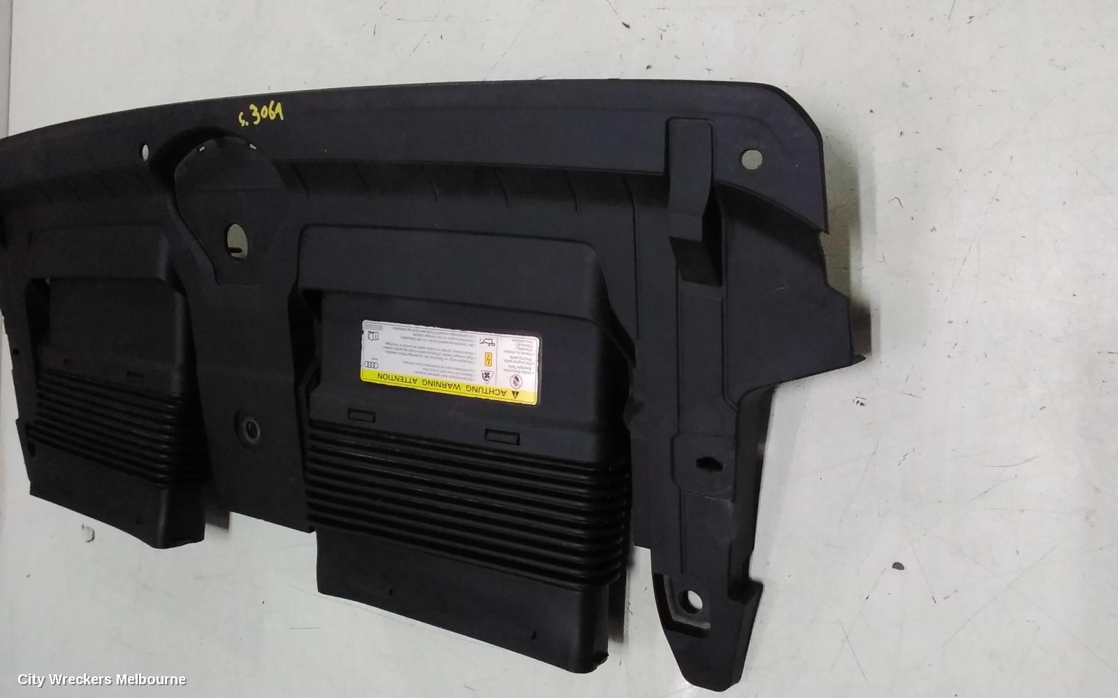 AUDI Q7 AIR CLEANER DUCT/HOS, 4M, 07/2015 ONWARDS