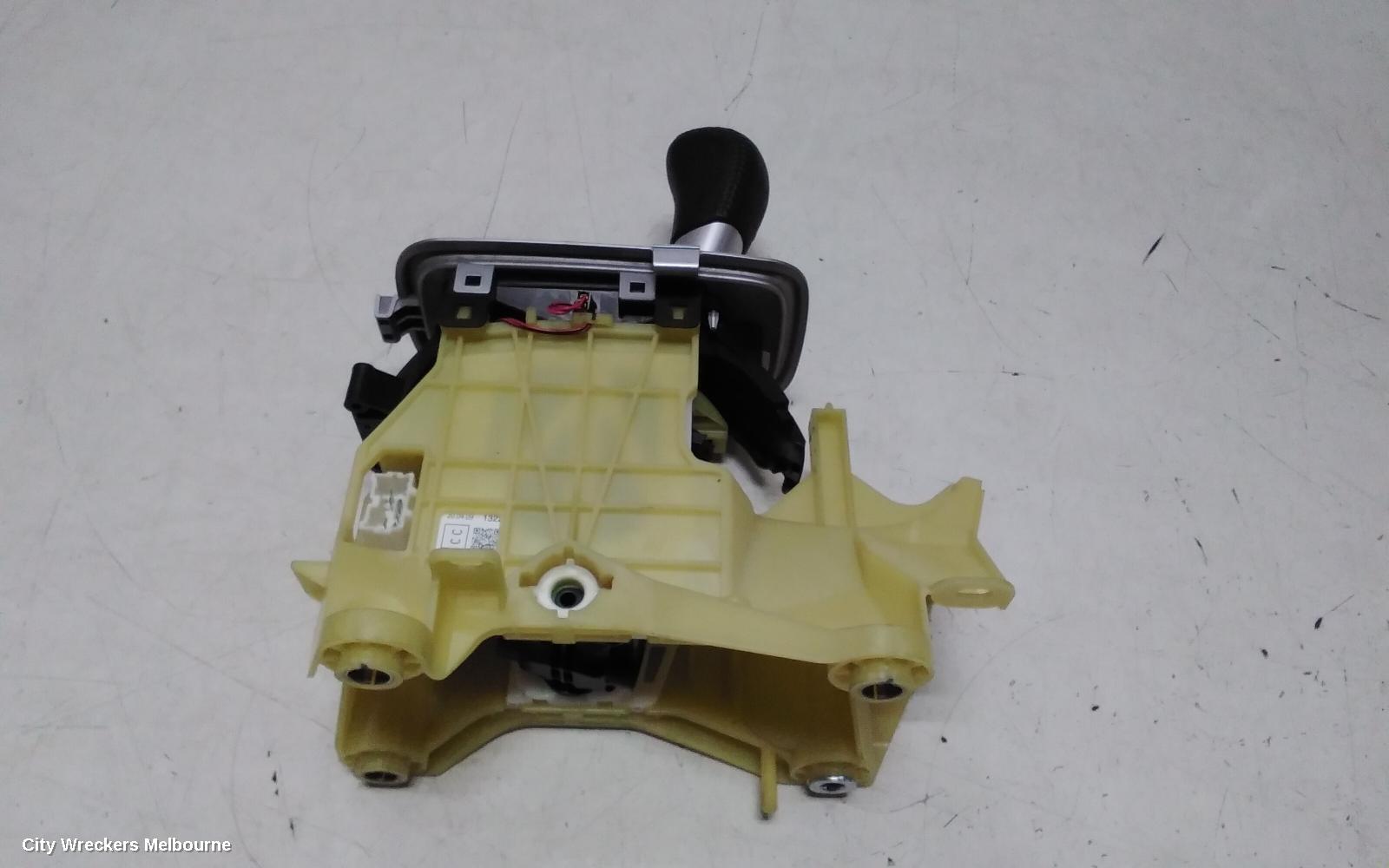 MITSUBISHI OUTLANDER GEAR STICK/SHIFTER, GEAR SHIFTER, AUTO T/M, NON HYBRID TYPE, ZK, 01/2015 - 07/2021