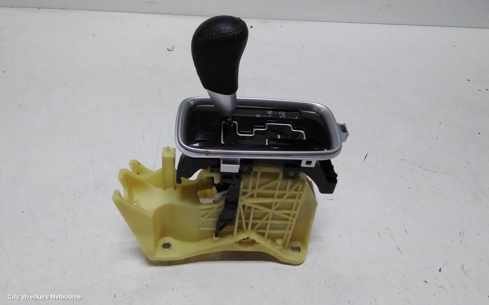 MITSUBISHI OUTLANDER GEAR STICK/SHIFTER, GEAR SHIFTER, AUTO T/M, NON HYBRID TYPE, ZK, 01/2015 - 07/2021