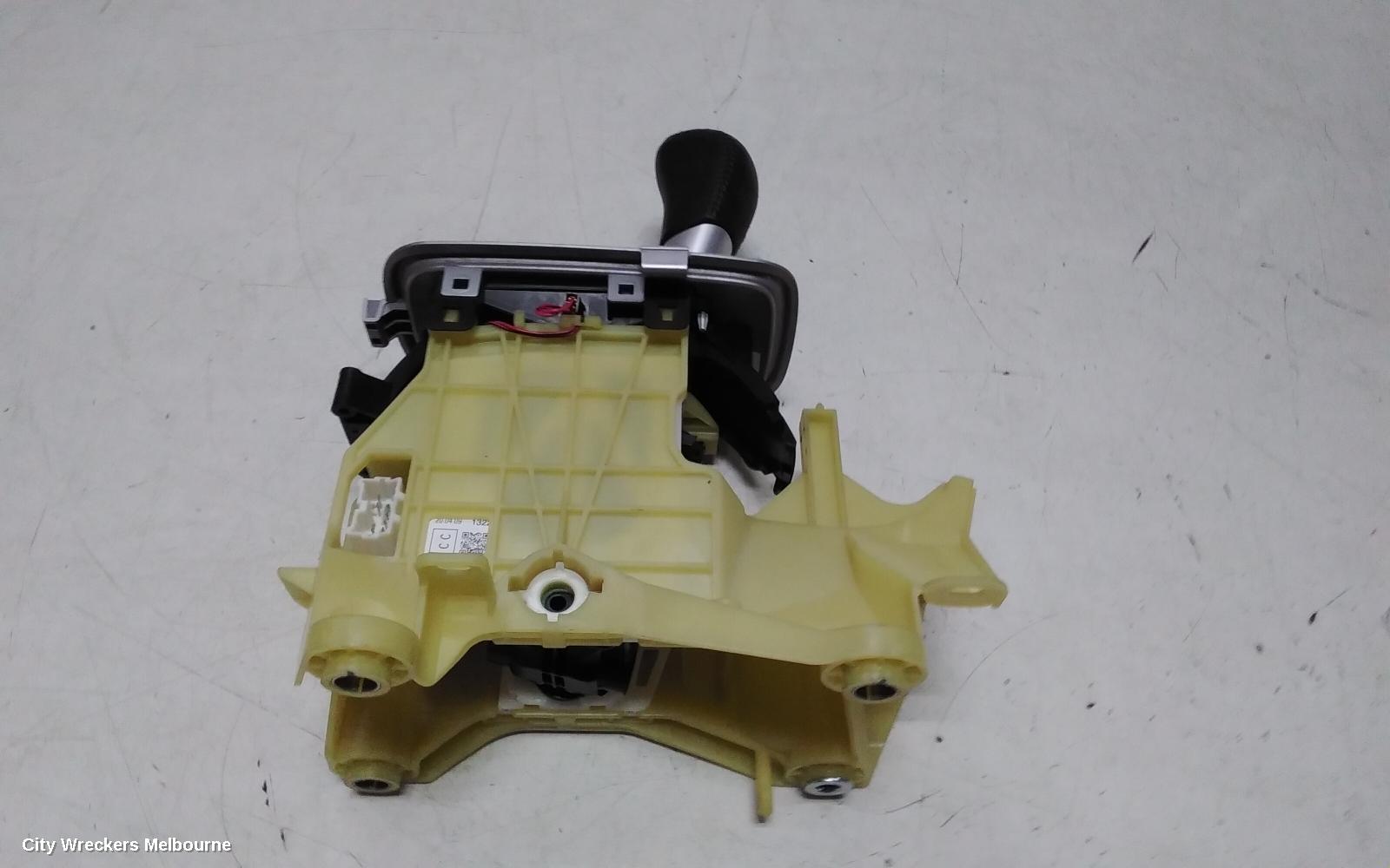 MITSUBISHI OUTLANDER GEAR STICK/SHIFTER, GEAR SHIFTER, AUTO T/M, NON HYBRID TYPE, ZK, 01/2015 - 07/2021