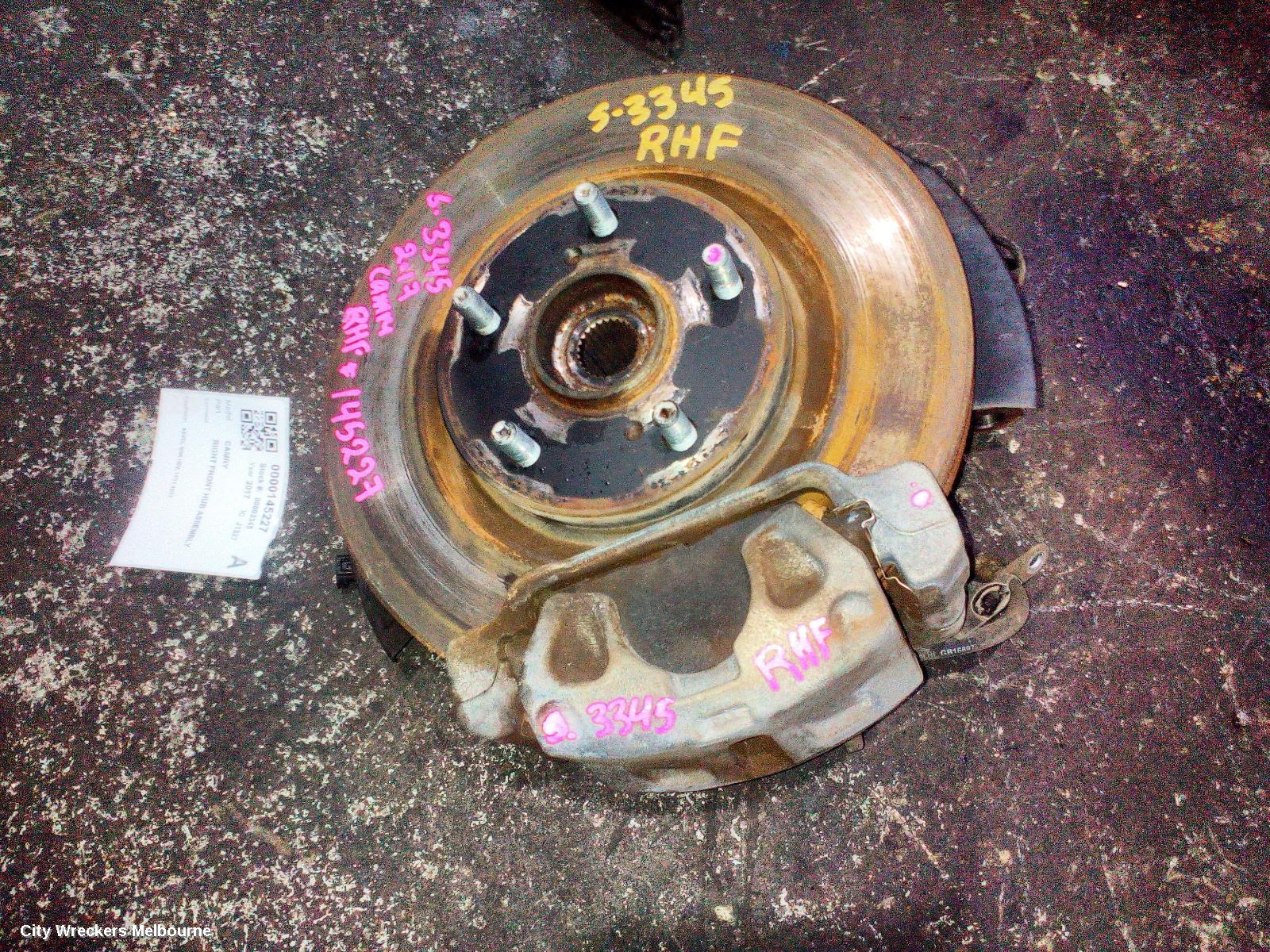 TOYOTA CAMRY RIGHT FRONT HUB ASSEMBLY, ASV50, NON HEV, 11/2011 - 10/2017