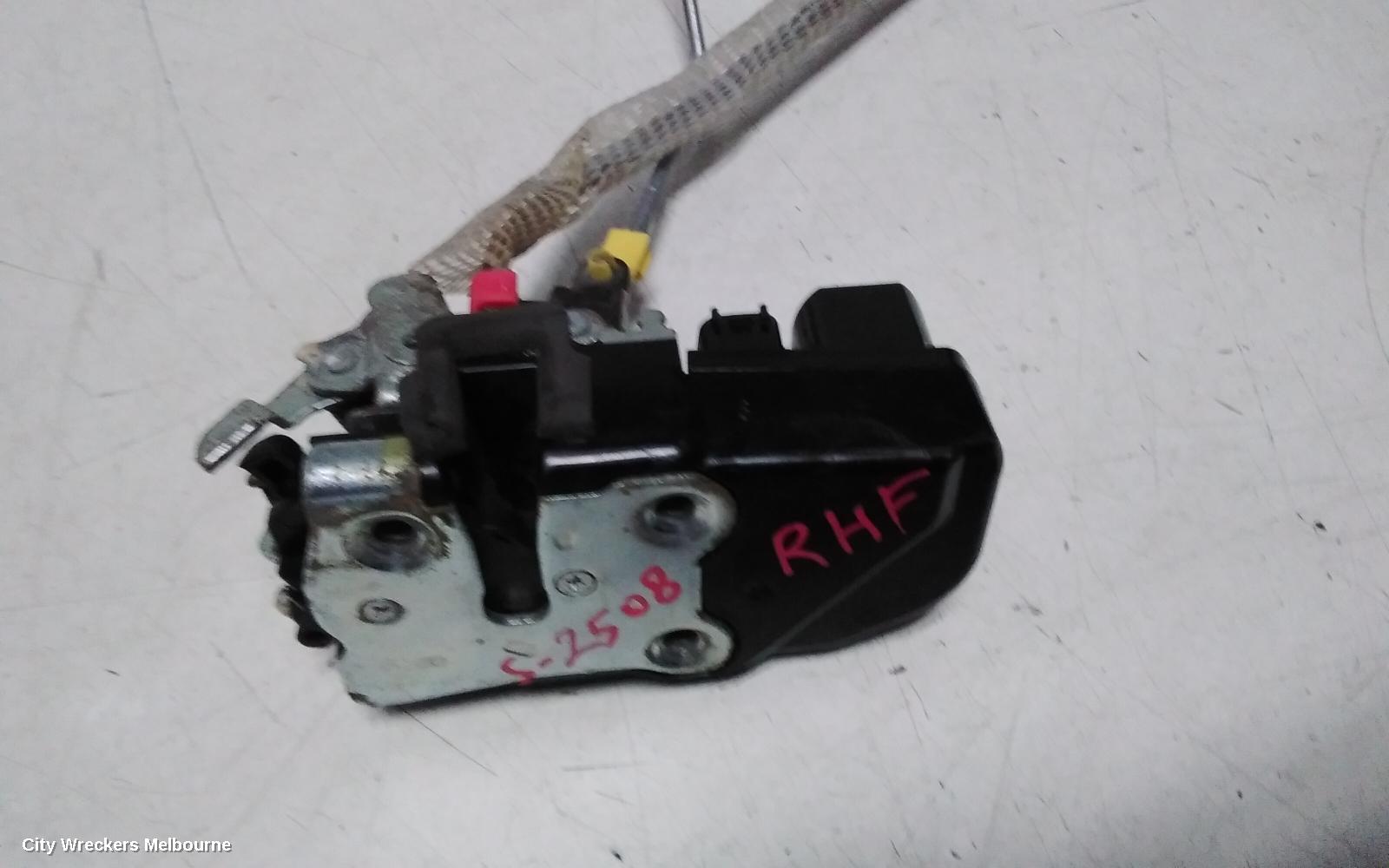 CHRYSLER 300C DOOR/BOOT/GATE LOCK, RIGHT FRONT DOOR LOCK, SEDAN/WAGON, 11/2005 - 12/2011